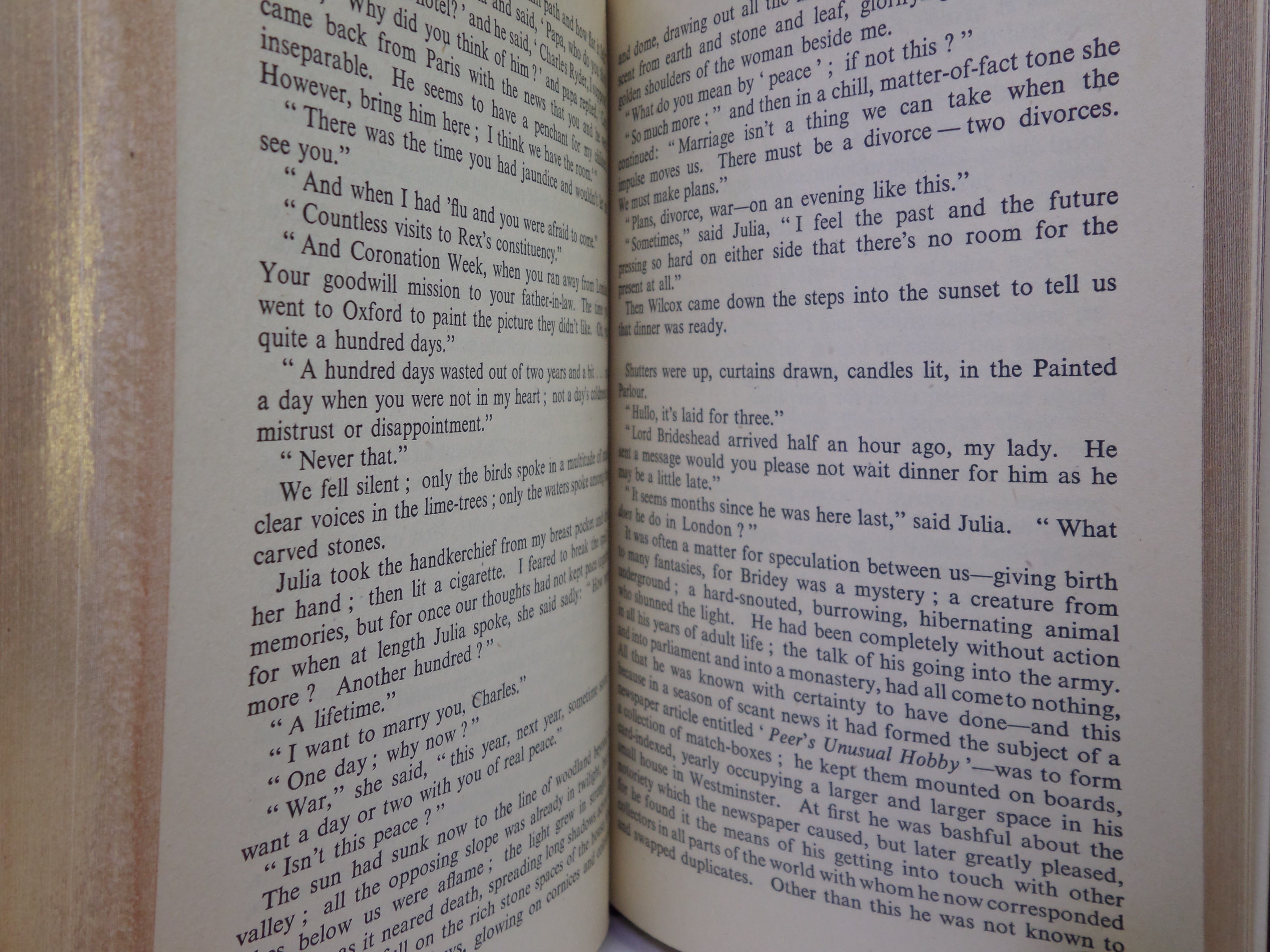 BRIDESHEAD REVISITED BY EVELYN WAUGH 1945 FIRST EDITION BAYNTUN RIVIERE BINDING