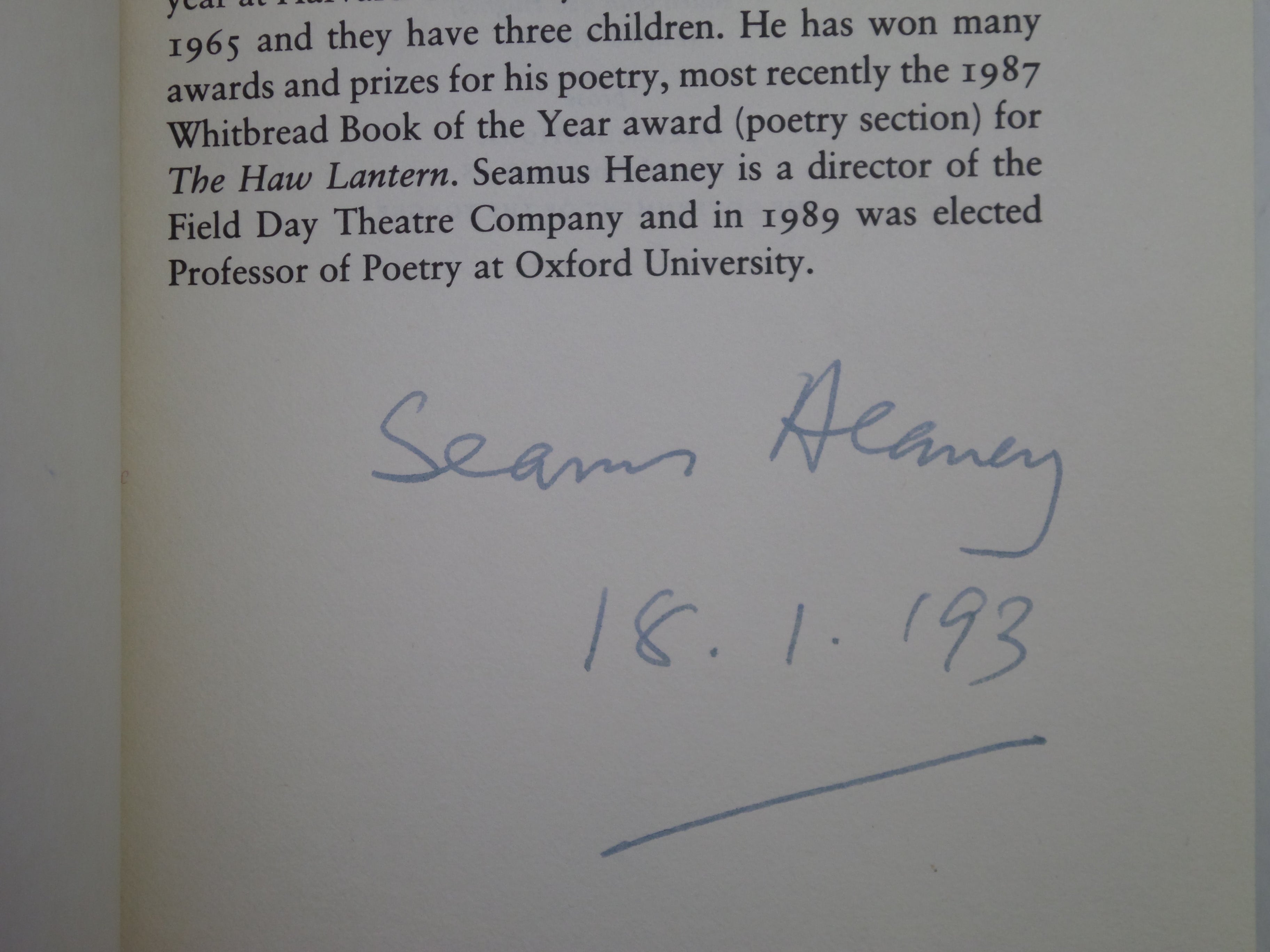 NEW SELECTED POEMS 1966-1987 BY SEAMUS HEANEY 1990 SIGNED BY AUTHOR