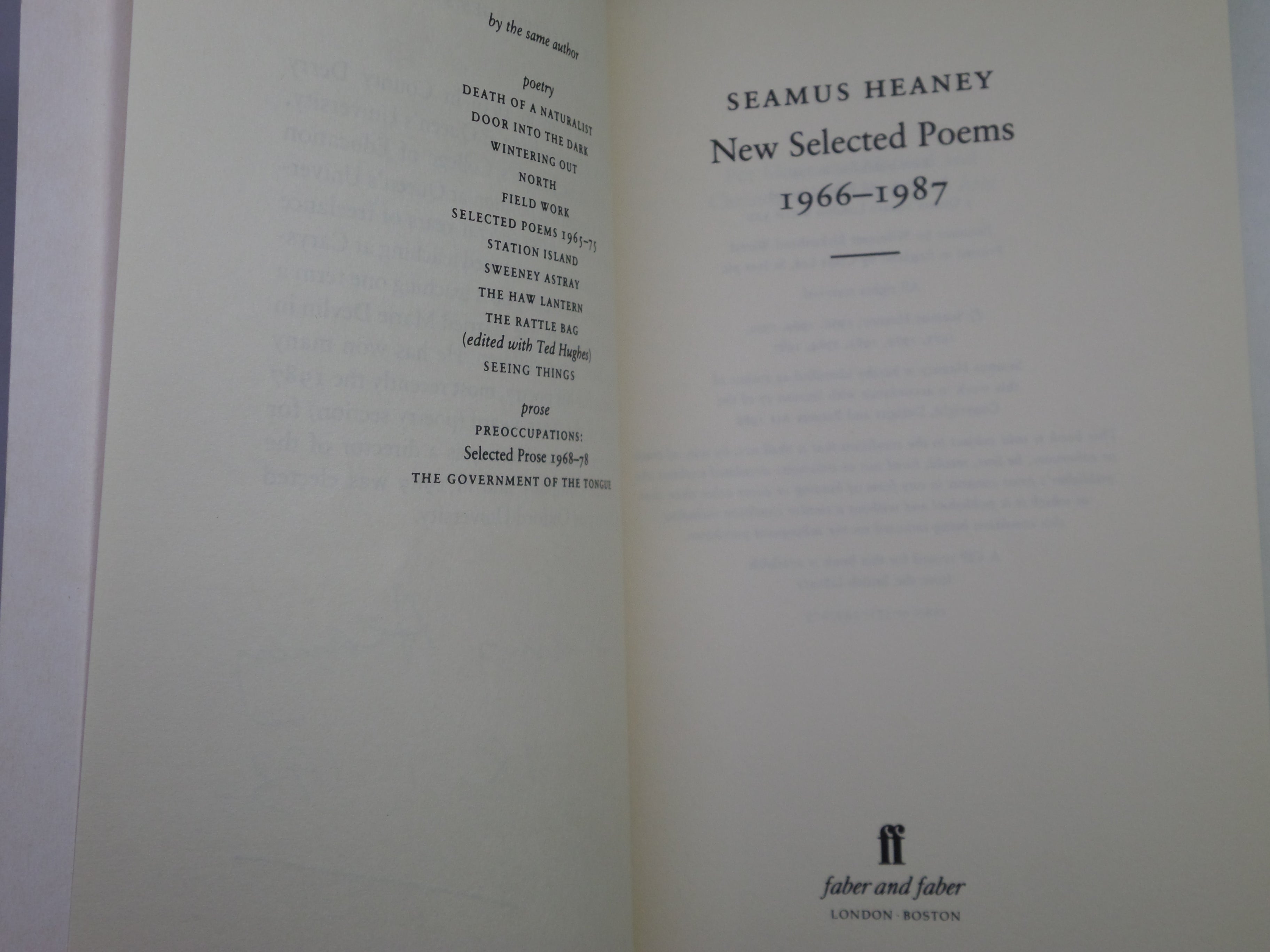 NEW SELECTED POEMS 1966-1987 BY SEAMUS HEANEY 1990 SIGNED BY AUTHOR