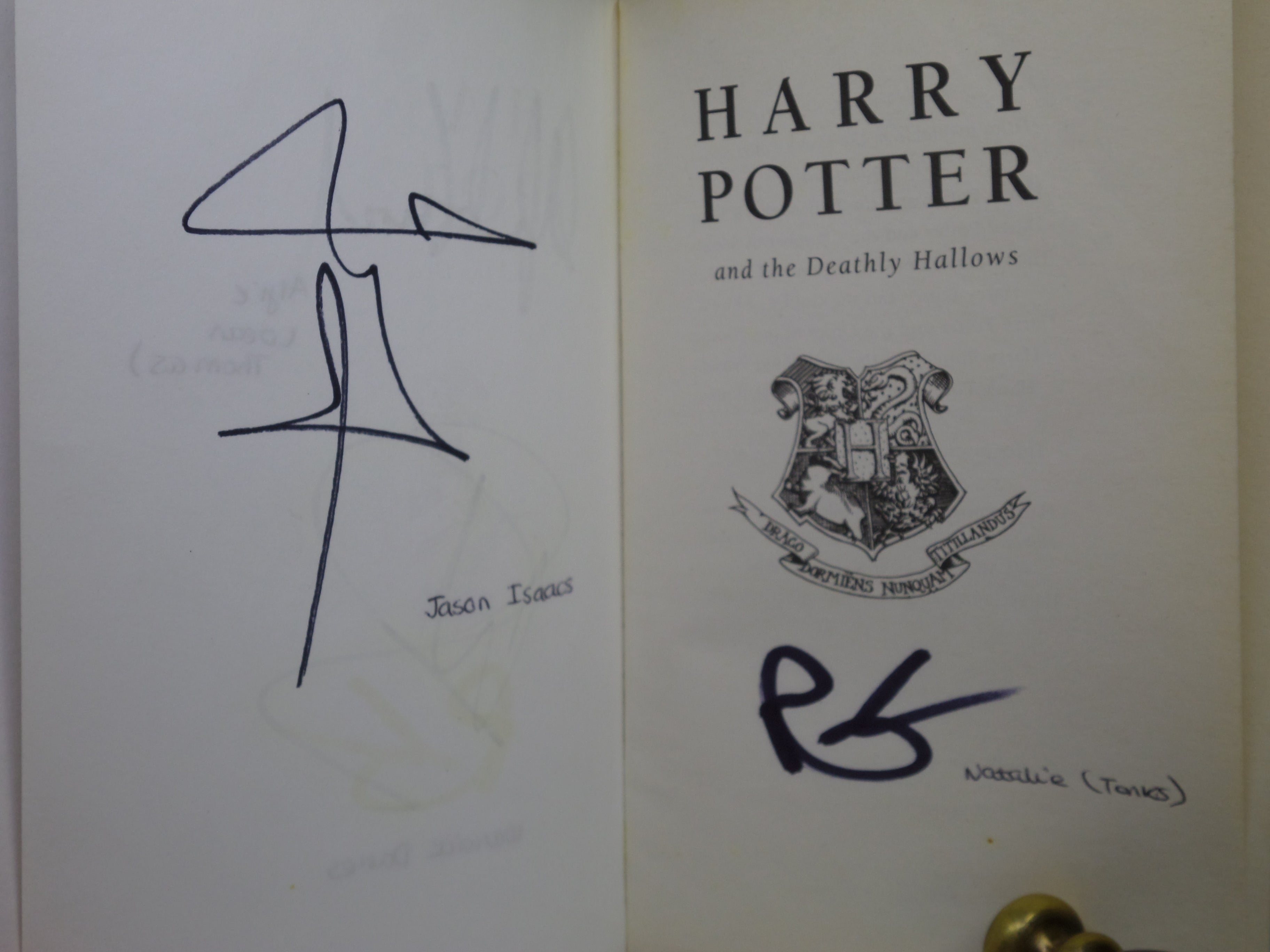 HARRY POTTER AND THE DEATHLY HALLOWS BY J.K. ROWLING 2007 SIGNED BY CAST MEMBERS