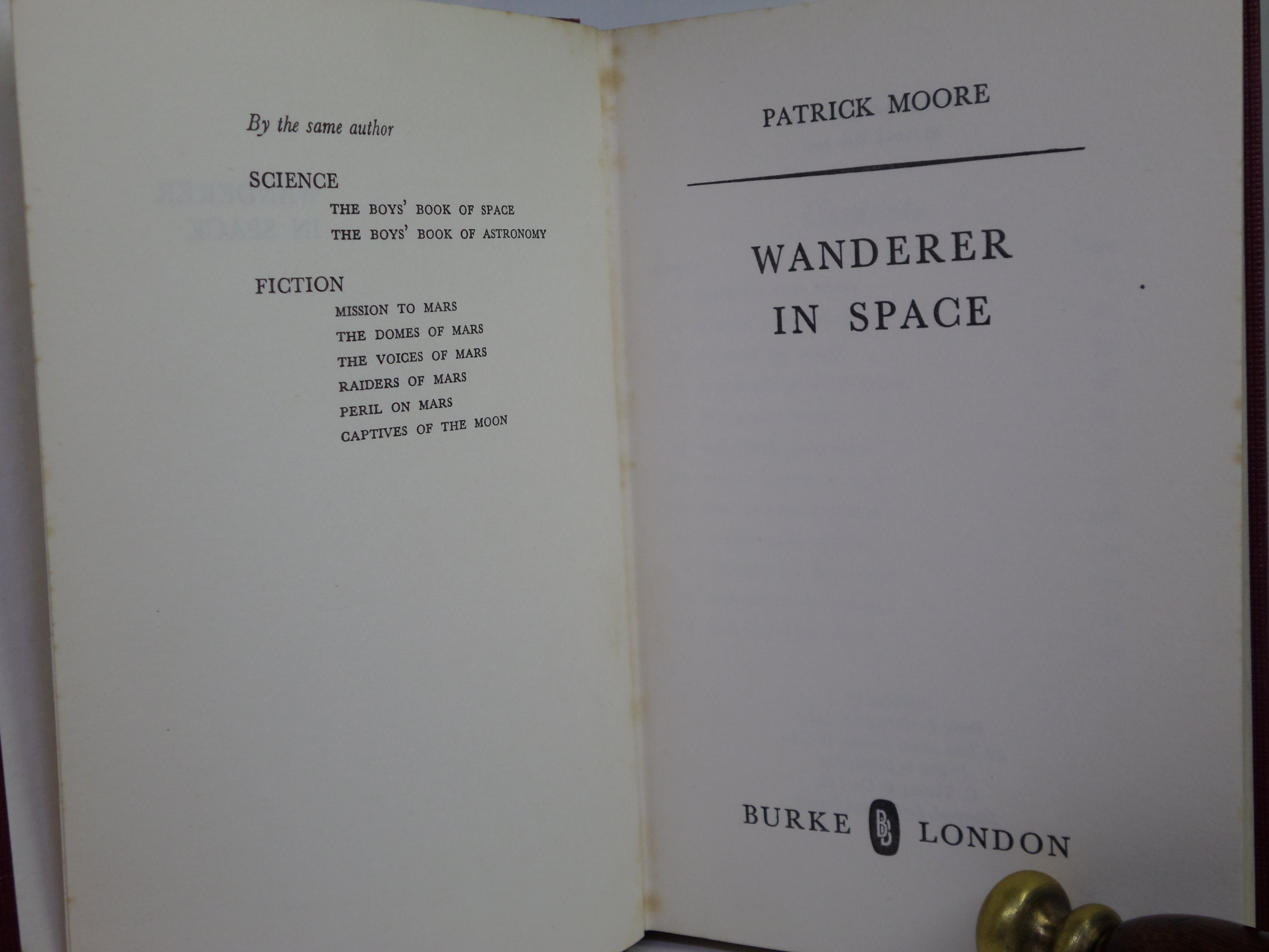 WANDERER IN SPACE BY PATRICK MOORE 1961 FIRST EDITION