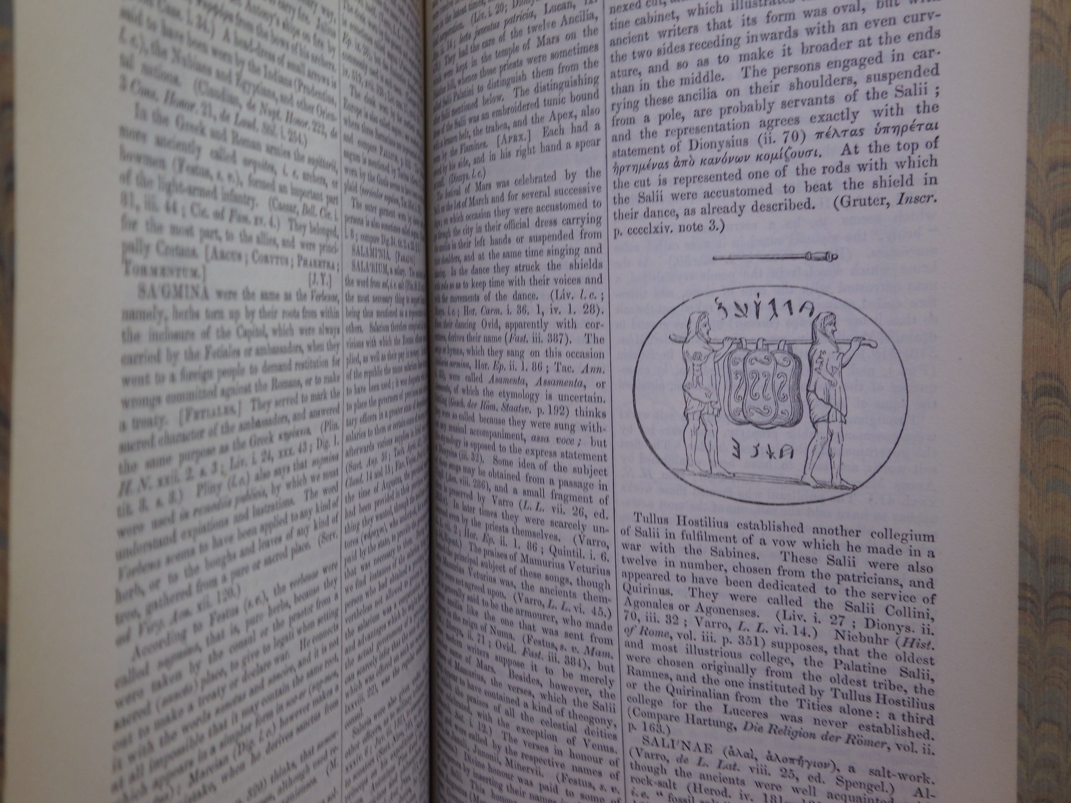 DICTIONARY OF GREEK AND ROMAN ANTIQUITIES BY WILLIAM SMITH 1859 LEATHER BINDING