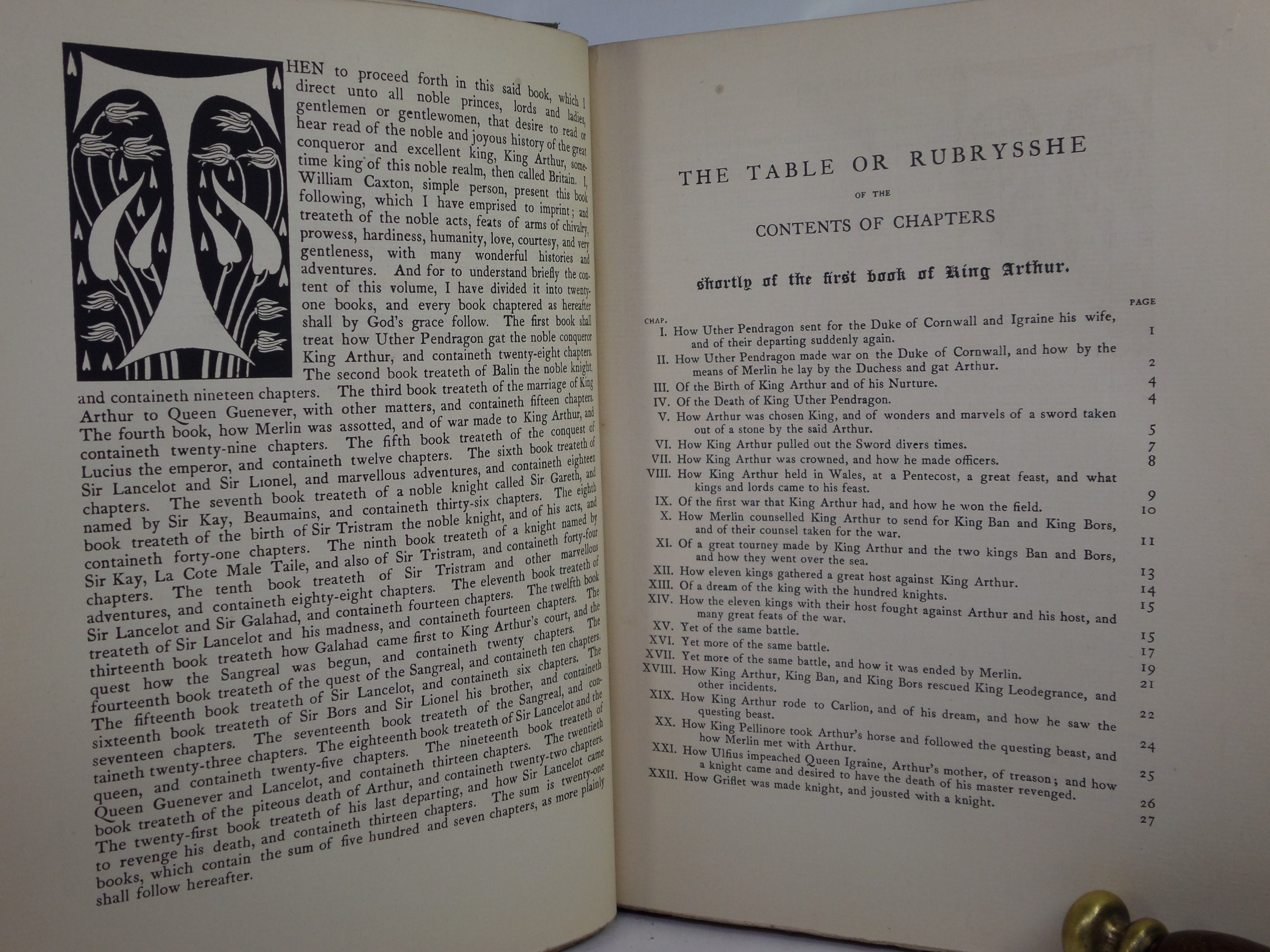 LE MORTE D'ARTHUR BY SIR THOMAS MALORY 1909 AUBREY BEARDSLEY SECOND EDITION