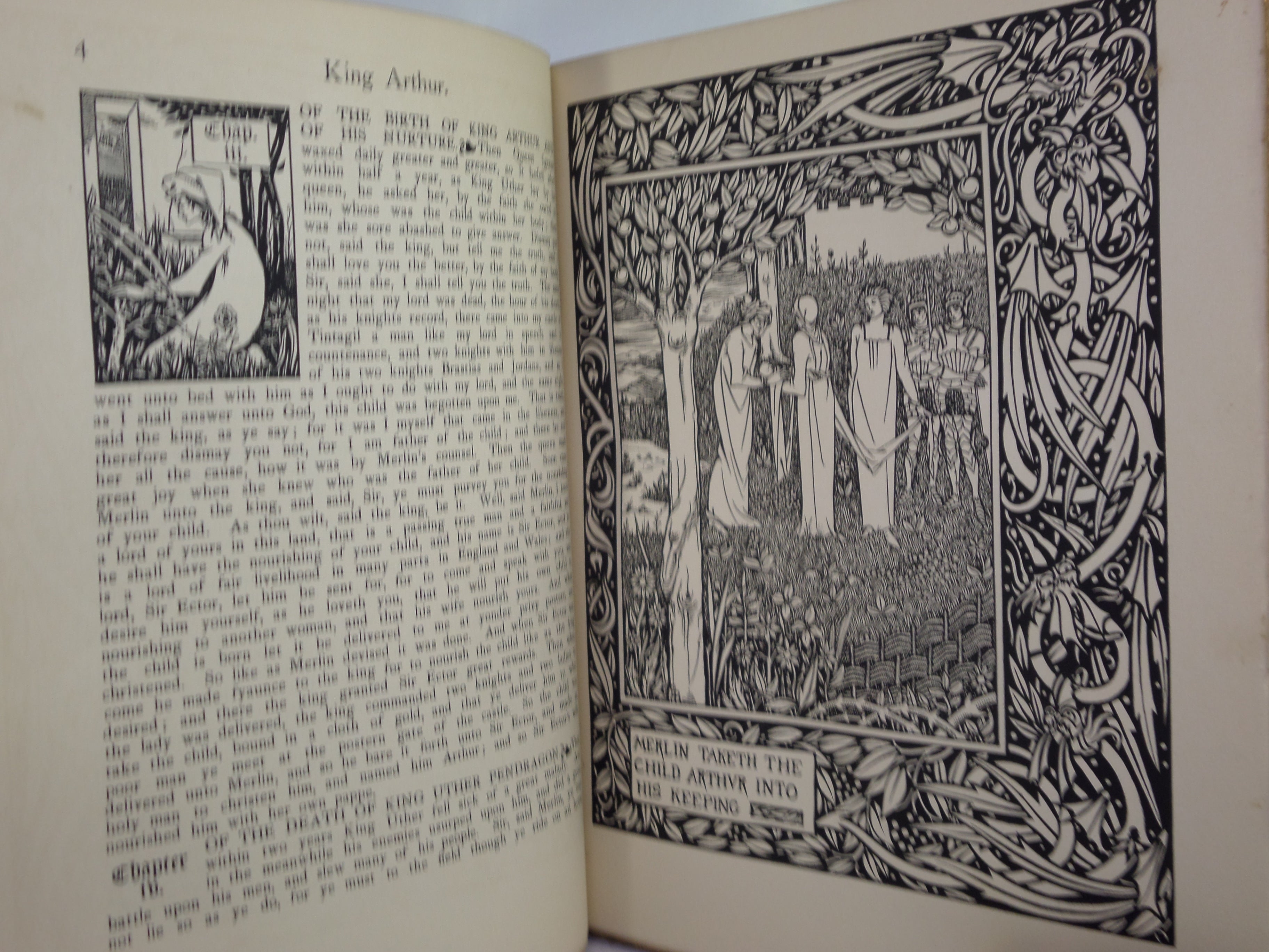 LE MORTE D'ARTHUR BY SIR THOMAS MALORY 1909 AUBREY BEARDSLEY SECOND EDITION