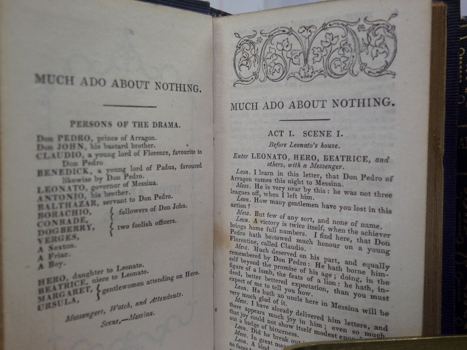 THE PLAYS OF WILLIAM SHAKESPEARE IN 9 MINIATURE VOLUMES 1825