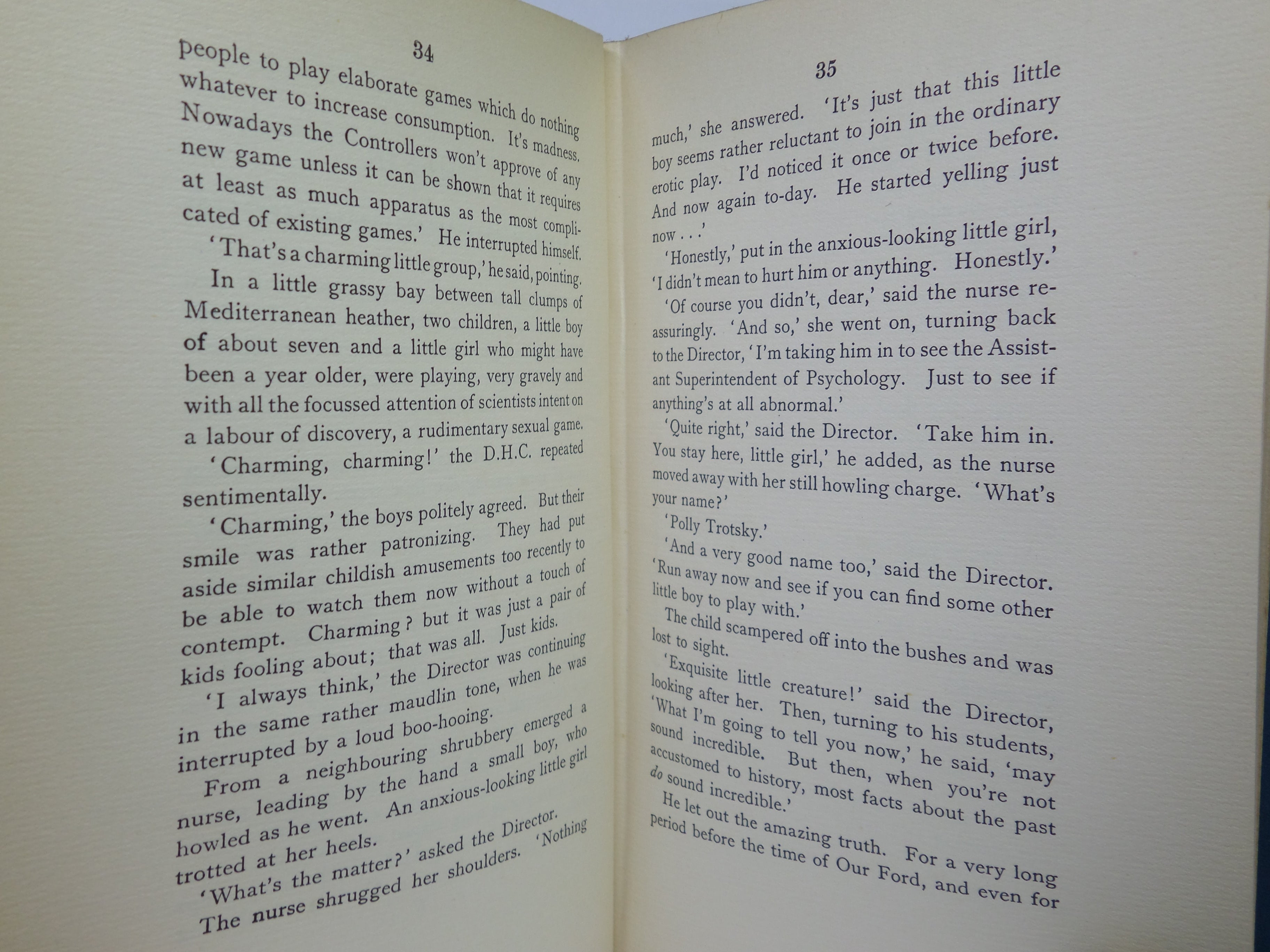 BRAVE NEW WORLD BY ALDOUS HUXLEY 1932 FIRST EDITION