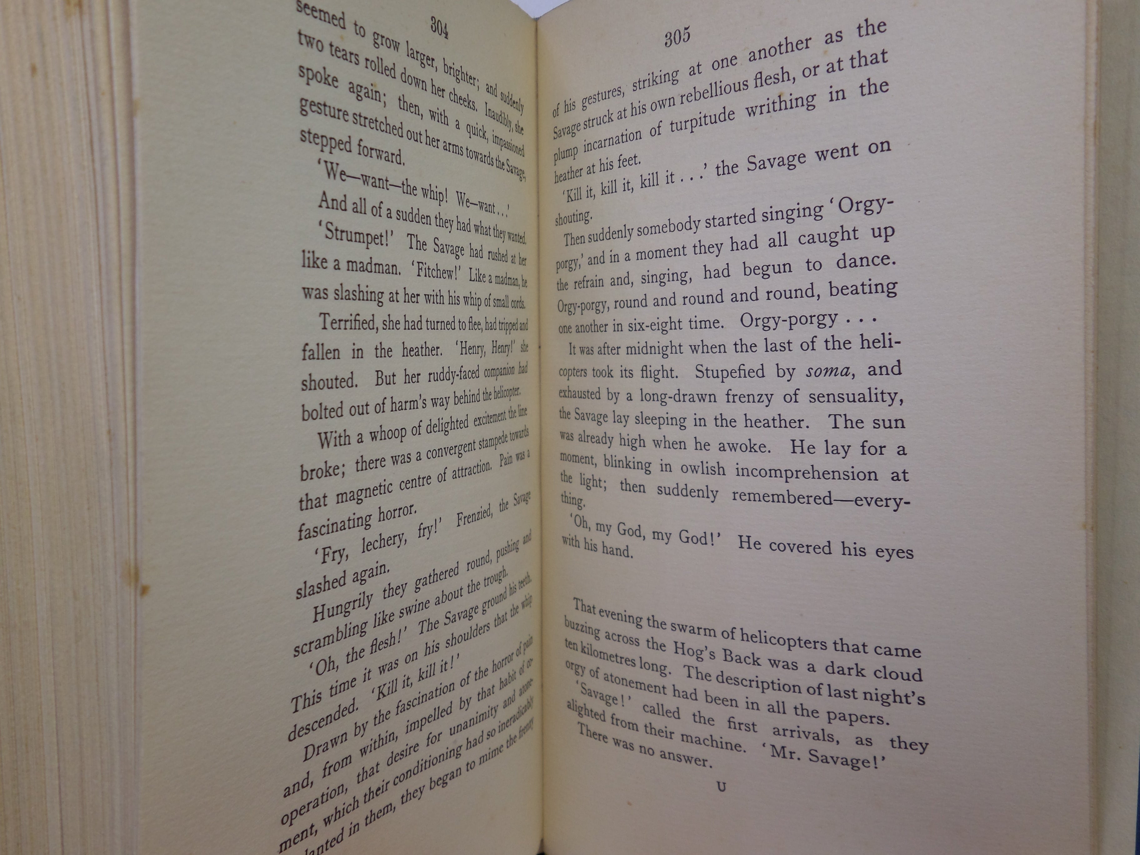 BRAVE NEW WORLD BY ALDOUS HUXLEY 1932 FIRST EDITION