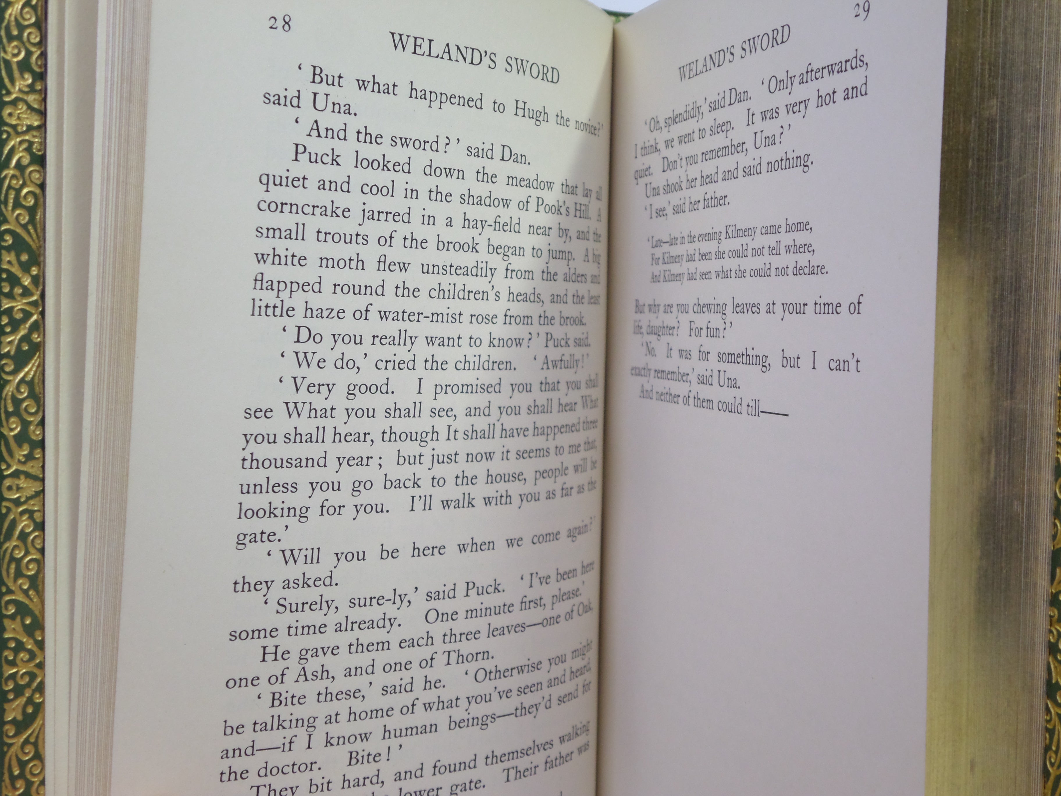 PUCK OF POOK'S HILL BY RUDYARD KIPLING 1961 BAYNTUN FINE BINDING