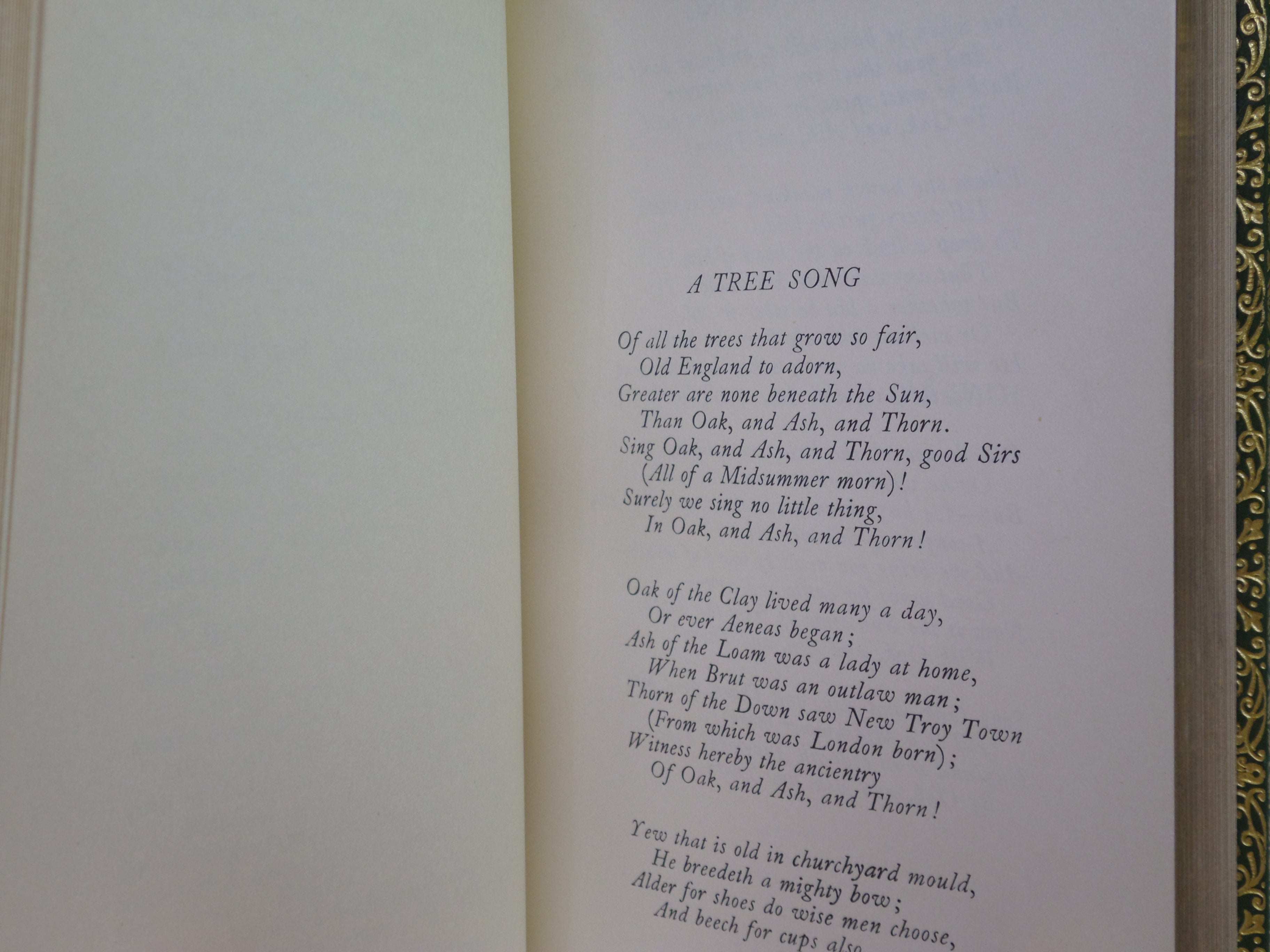 PUCK OF POOK'S HILL BY RUDYARD KIPLING 1961 BAYNTUN FINE BINDING