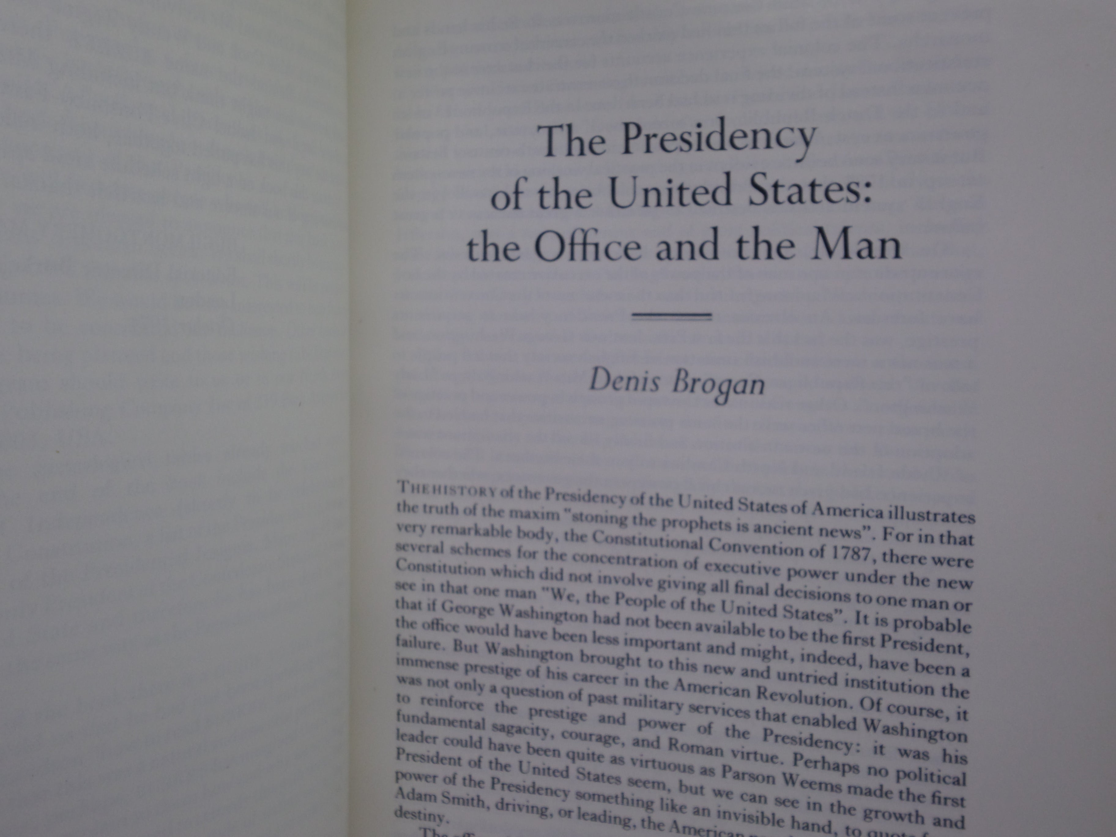 BURKE'S PRESIDENTIAL FAMILIES OF THE UNITED STATES OF AMERICA 1975 LIMITED EDITION