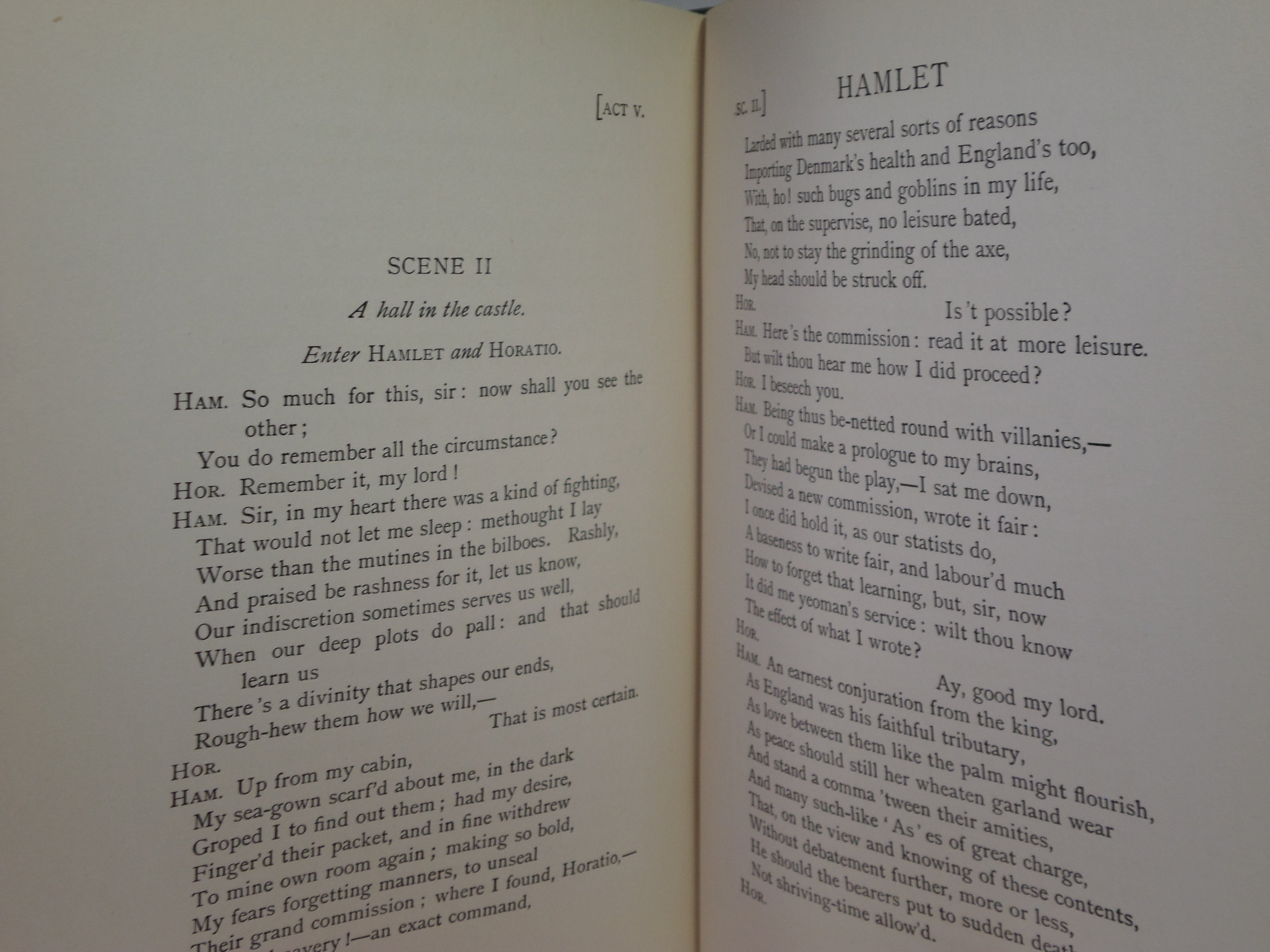 SHAKESPEARE'S TRAGEDY OF HAMLET ILLUSTRATED BY W.G. SIMMONDS C.1910