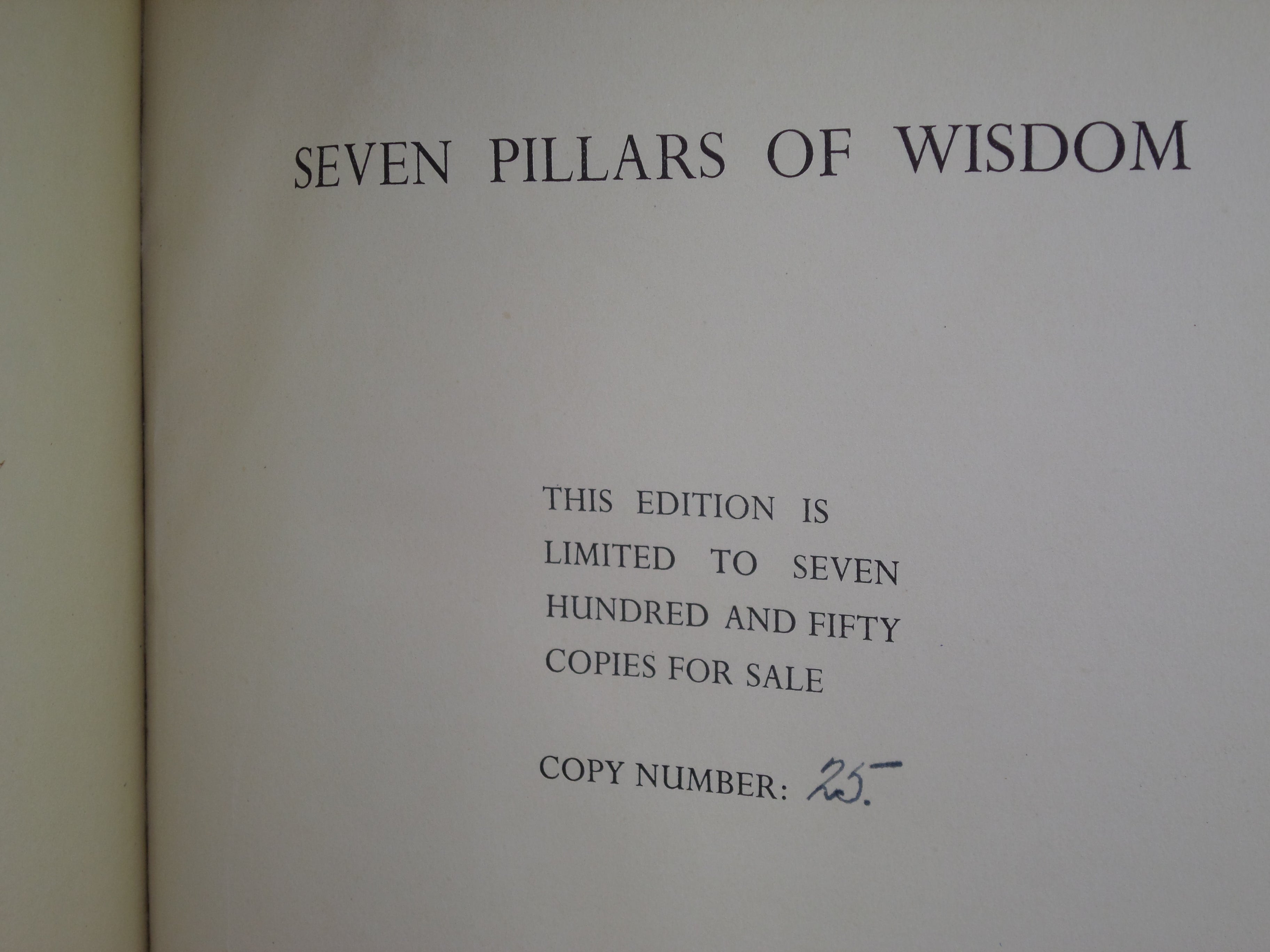 SEVEN PILLARS OF WISDOM BY T.E. LAWRENCE 1935 FIRST LIMITED TRADE EDITION NO.25