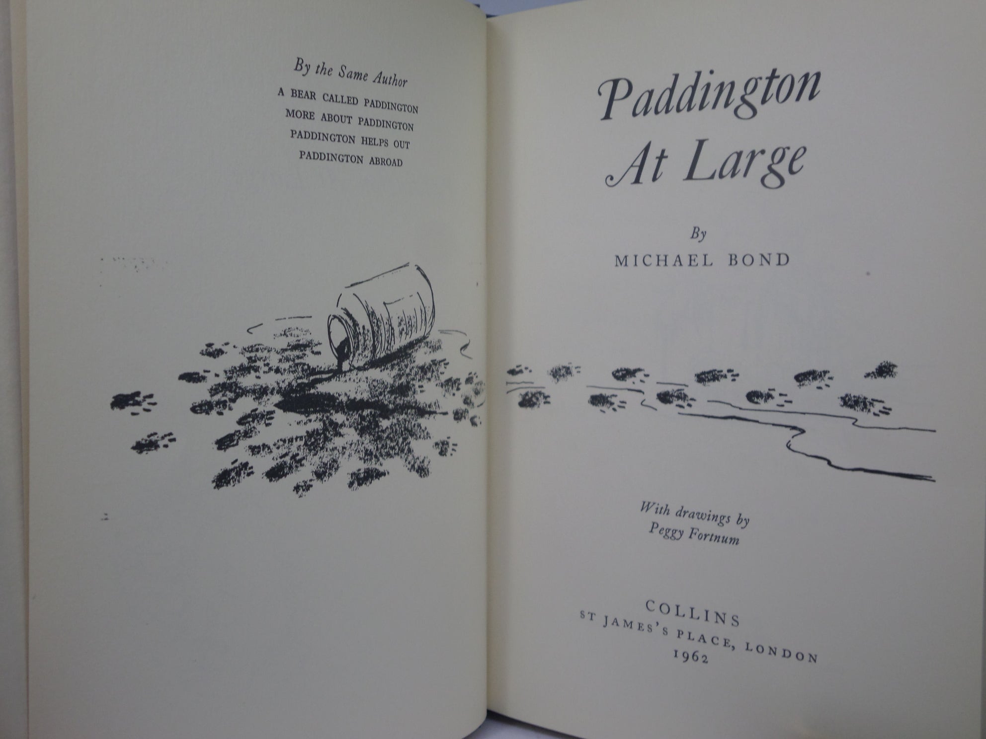 PADDINGTON AT LARGE BY MICHAEL BOND 1962 FIRST EDITION