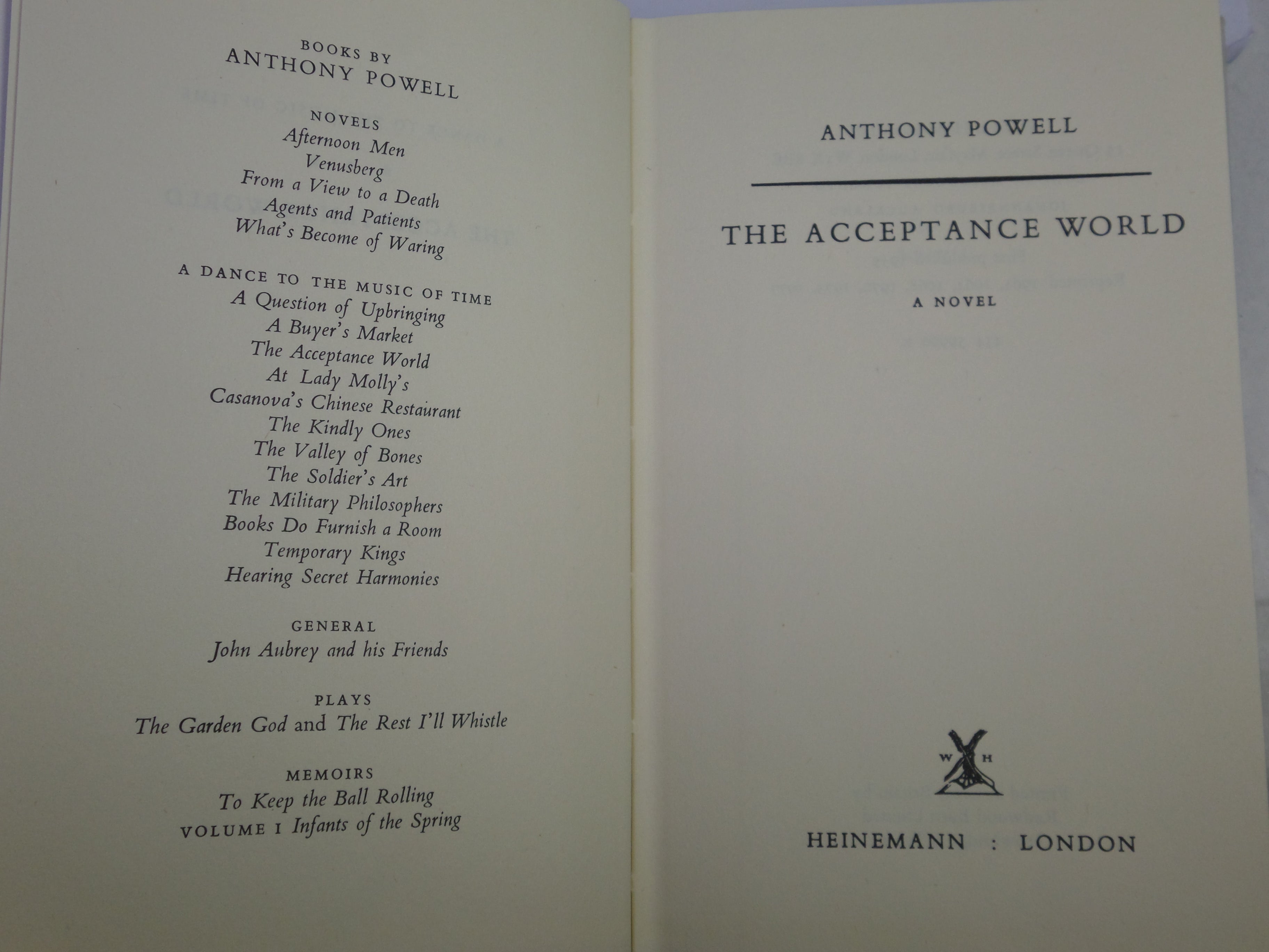 A DANCE TO THE MUSIC OF TIME, COMPLETE 12 VOLUME SET BY ANTHONY POWELL 1957-1977