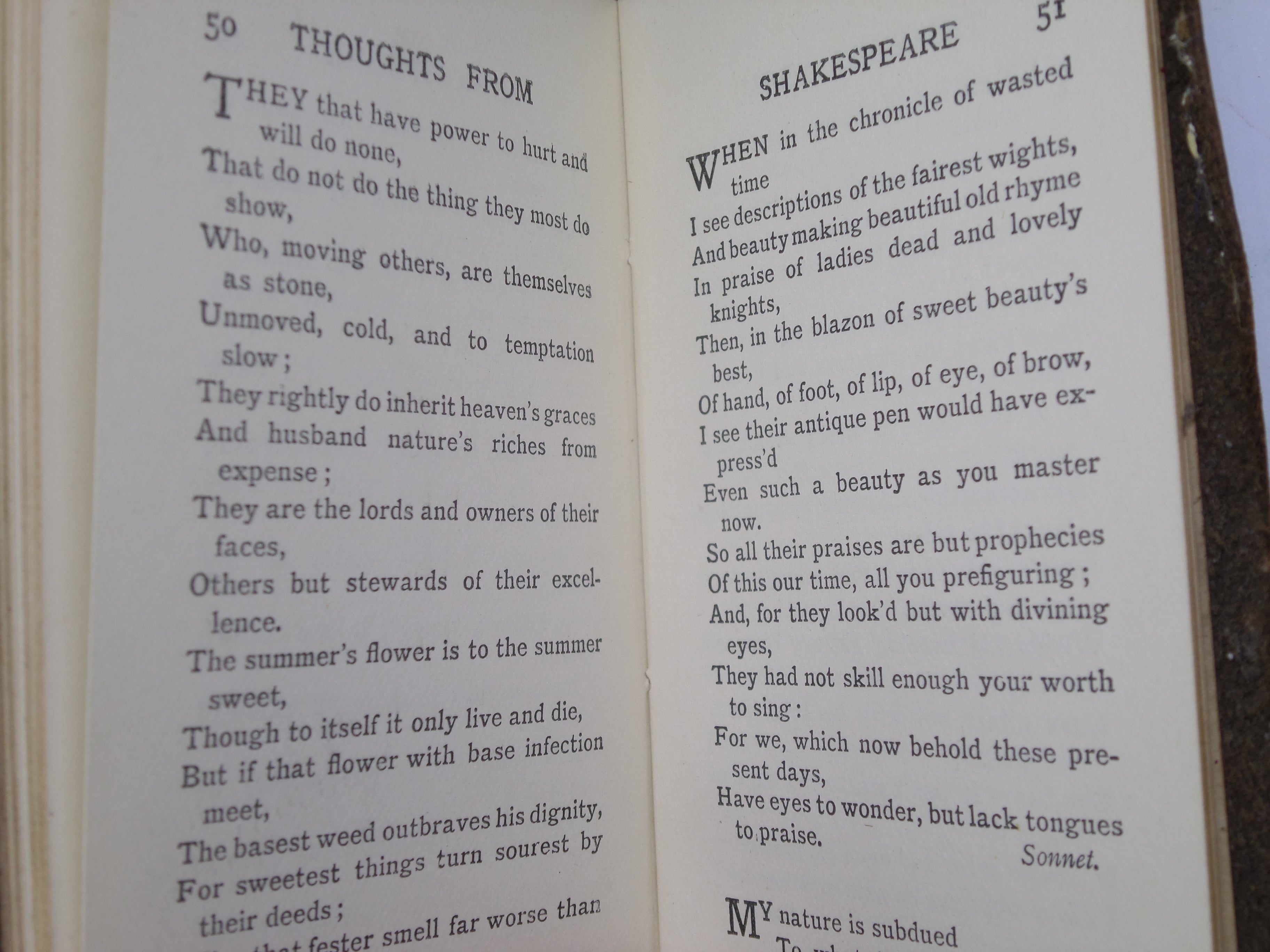 SHAKESPEARE THOUGHTS SELECTED BY LOUEY CHISHOLM, LEATHER BOUND MINIATURE EDITION