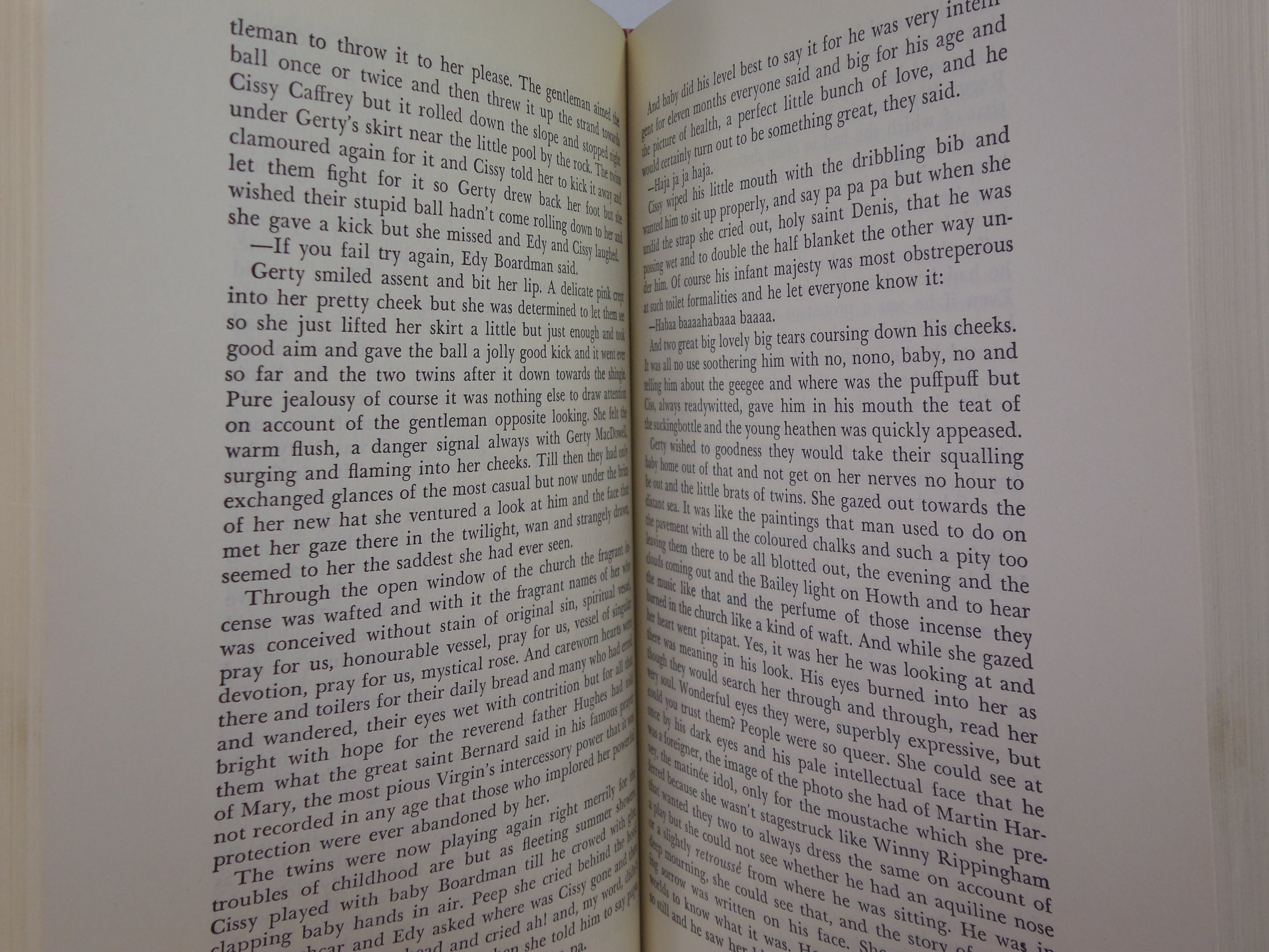 ULYSSES BY JAMES JOYCE 1961 FINE LEATHER BINDING