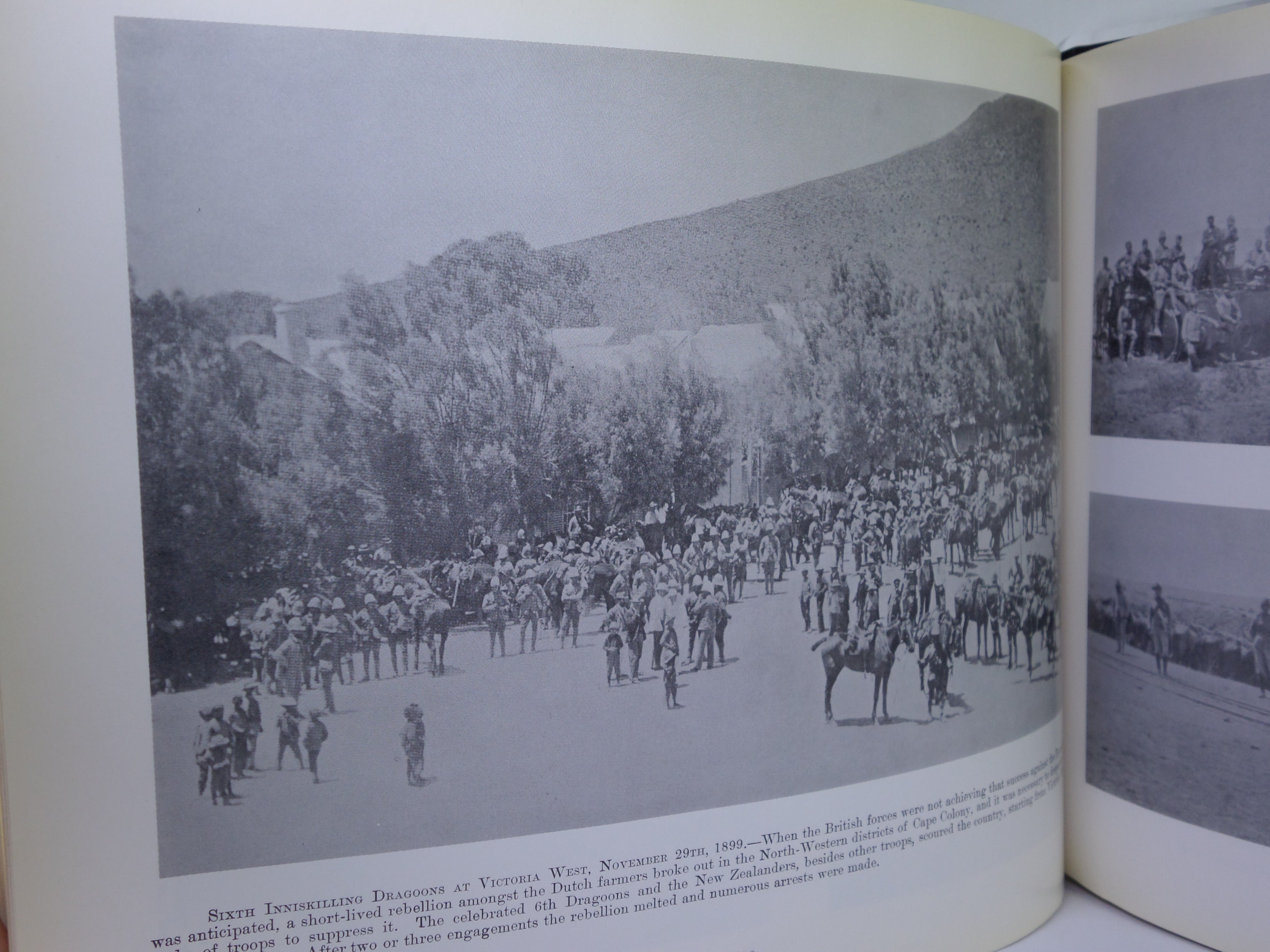 THE ANGLO-BOER WAR 1899-1900 AN ALBUM OF UPWARDS OF 300 PHOTOGRAPHIC ENGRAVINGS