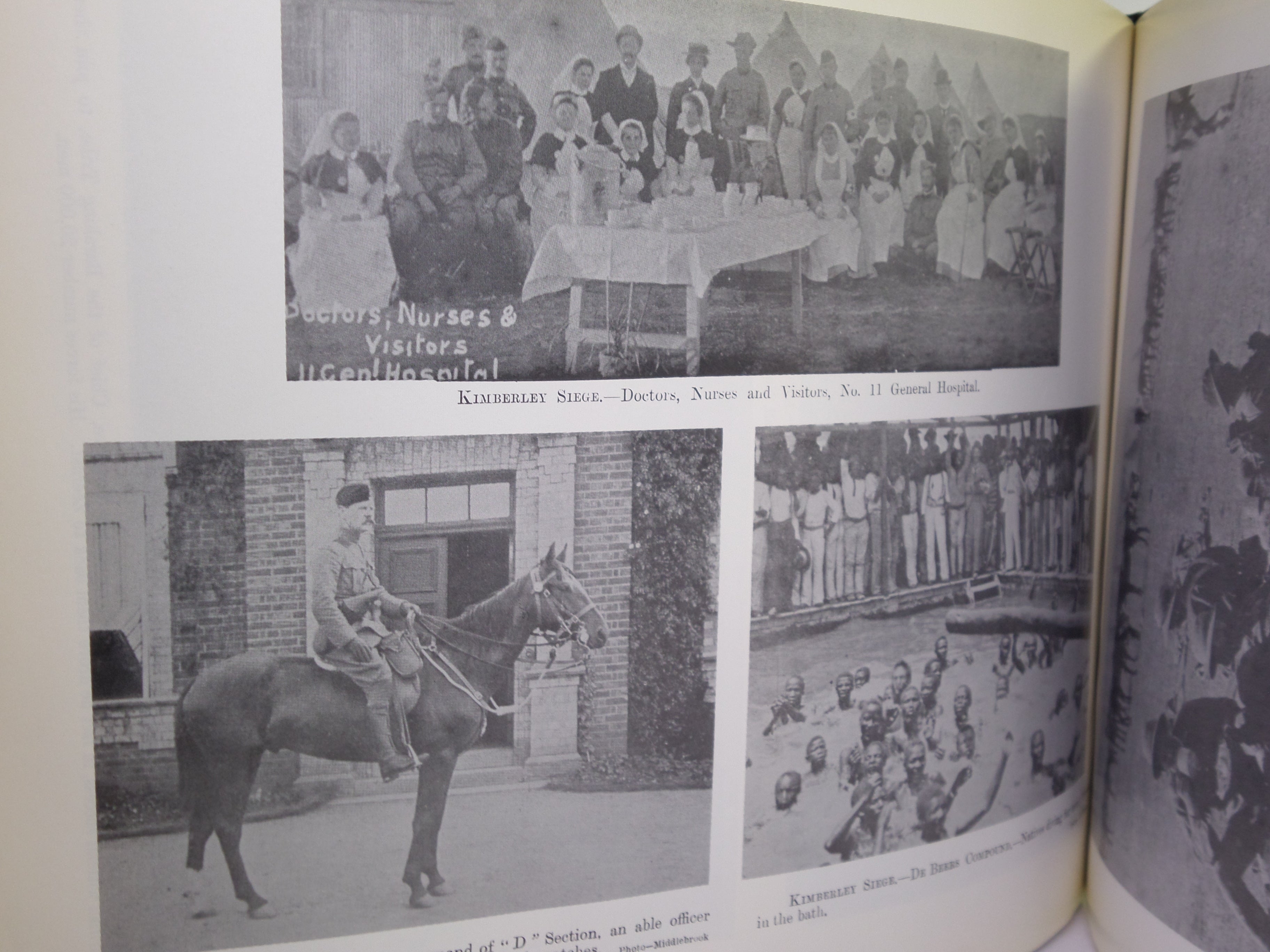 THE ANGLO-BOER WAR 1899-1900 AN ALBUM OF UPWARDS OF 300 PHOTOGRAPHIC ENGRAVINGS