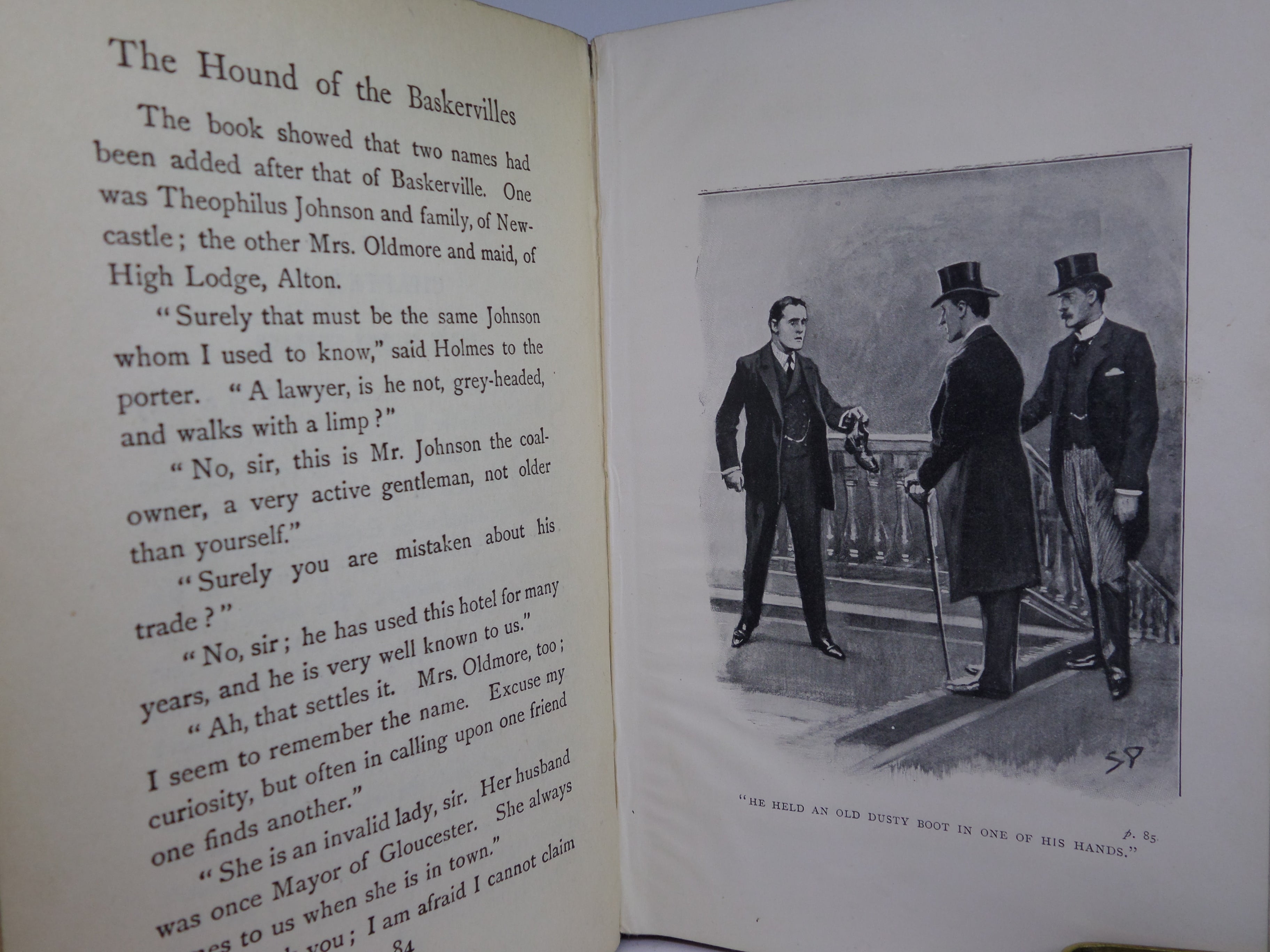 THE HOUND OF THE BASKERVILLES BY ARTHUR CONAN DOYLE 1902 FIRST EDITION