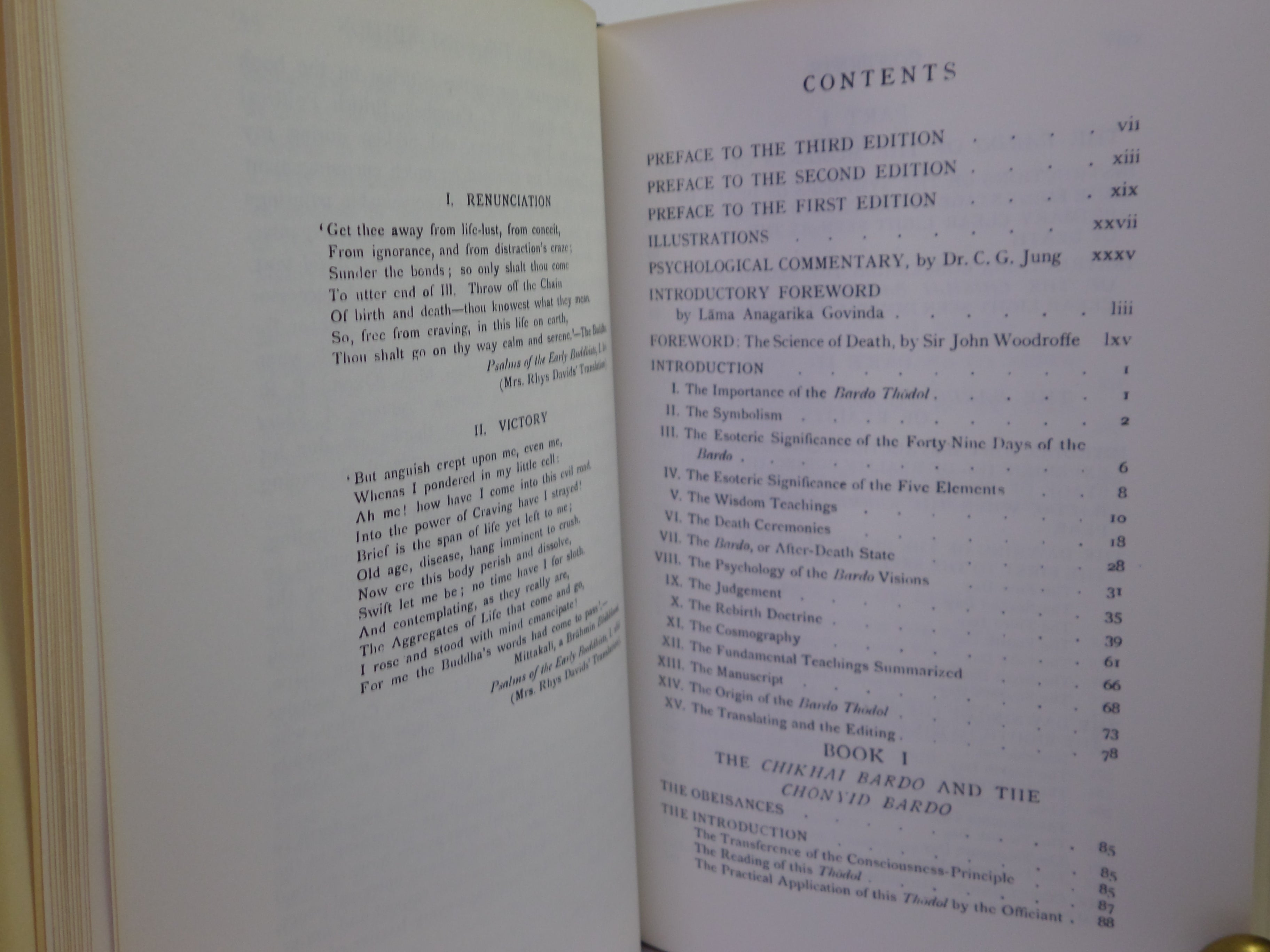 THE TIBETAN BOOK OF THE DEAD BY W. Y. EVANS-WENTZ 1974 HARDCOVER