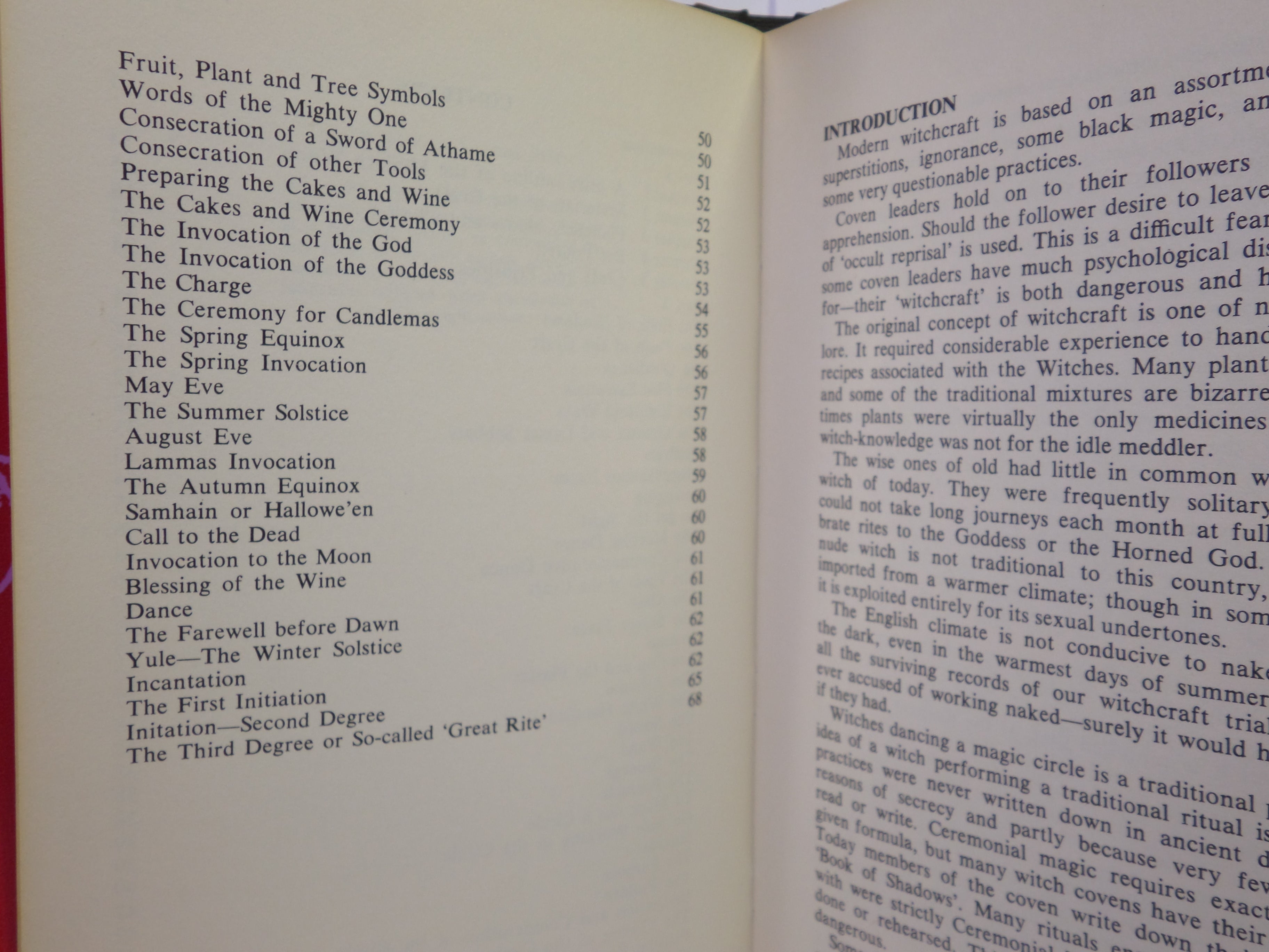 THE DEVIL'S PRAYERBOOK BY A WITCH [D.I. ELIZABETH ANN ST. GEORGE] 1974 FIRST ED.