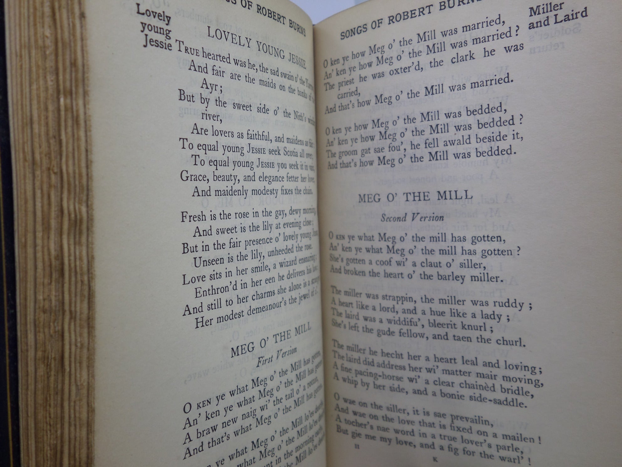 THE SONGS OF ROBERT BURNS 1898 FINE LEATHER BINDING