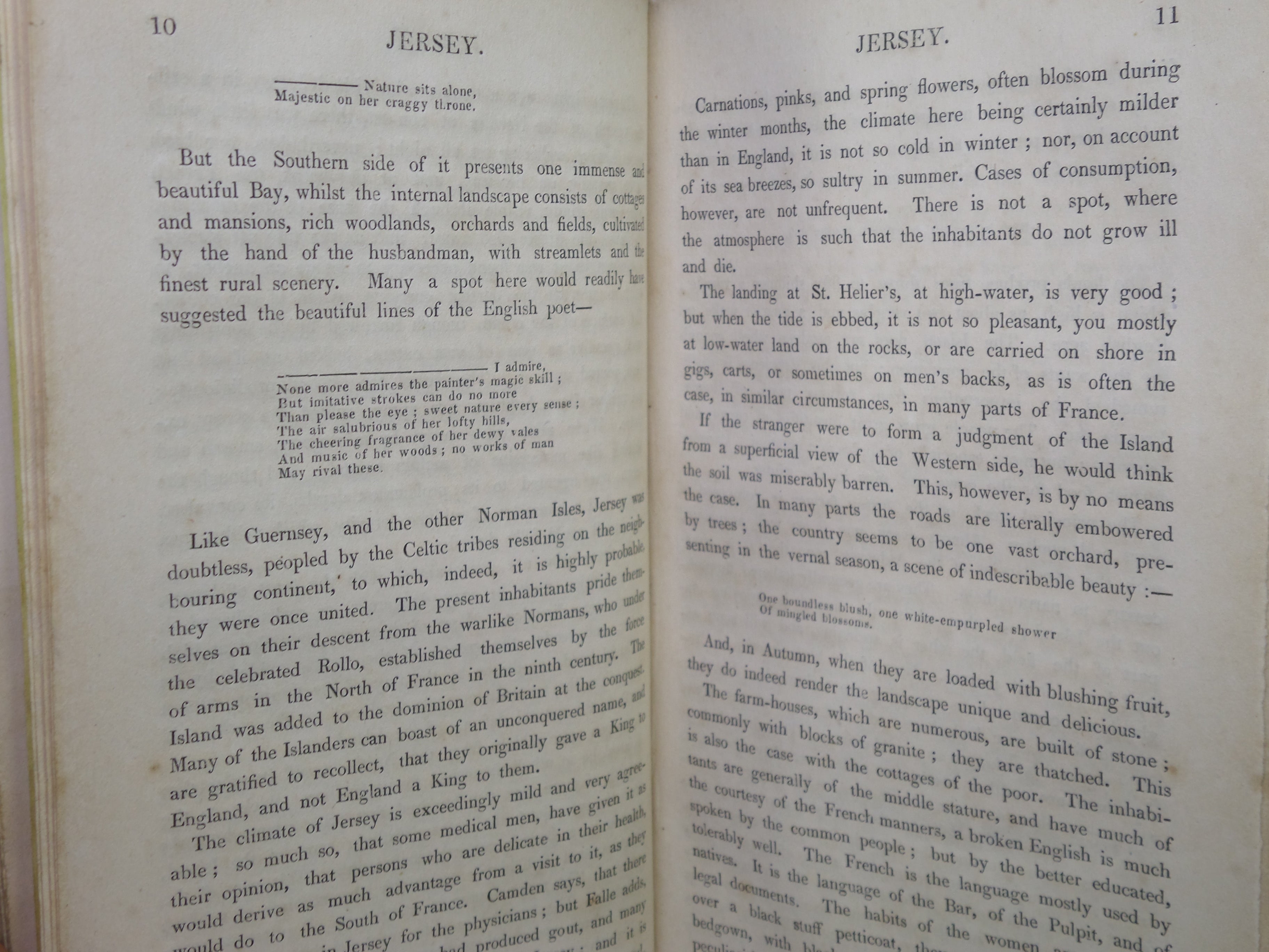 THE STRANGERS' GUIDE TO THE ISLANDS OF GUERNSEY AND JERSEY 1833 FIRST EDITION