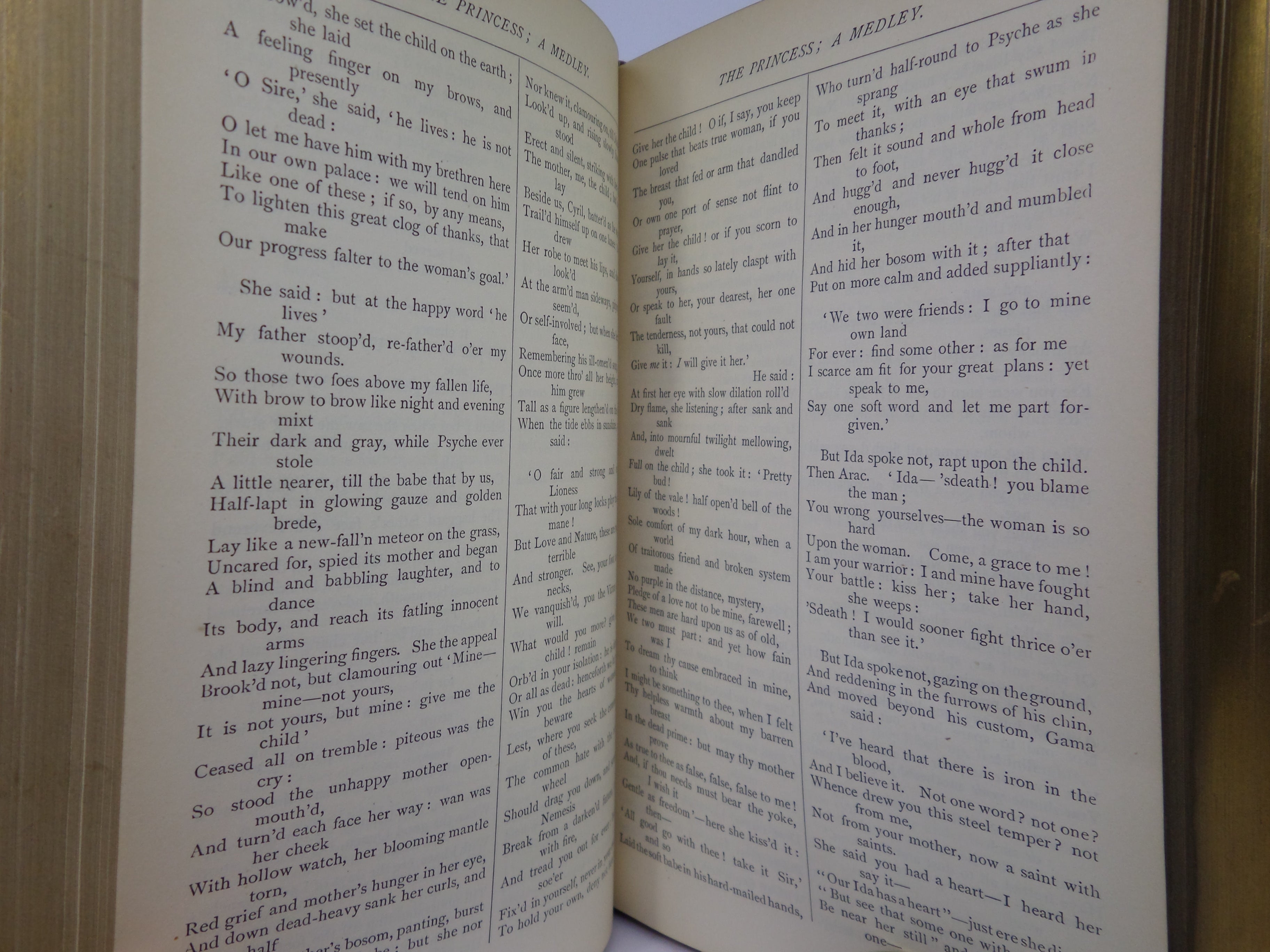 THE WORKS OF ALFRED LORD TENNYSON 1891 FINE LEATHER BINDING