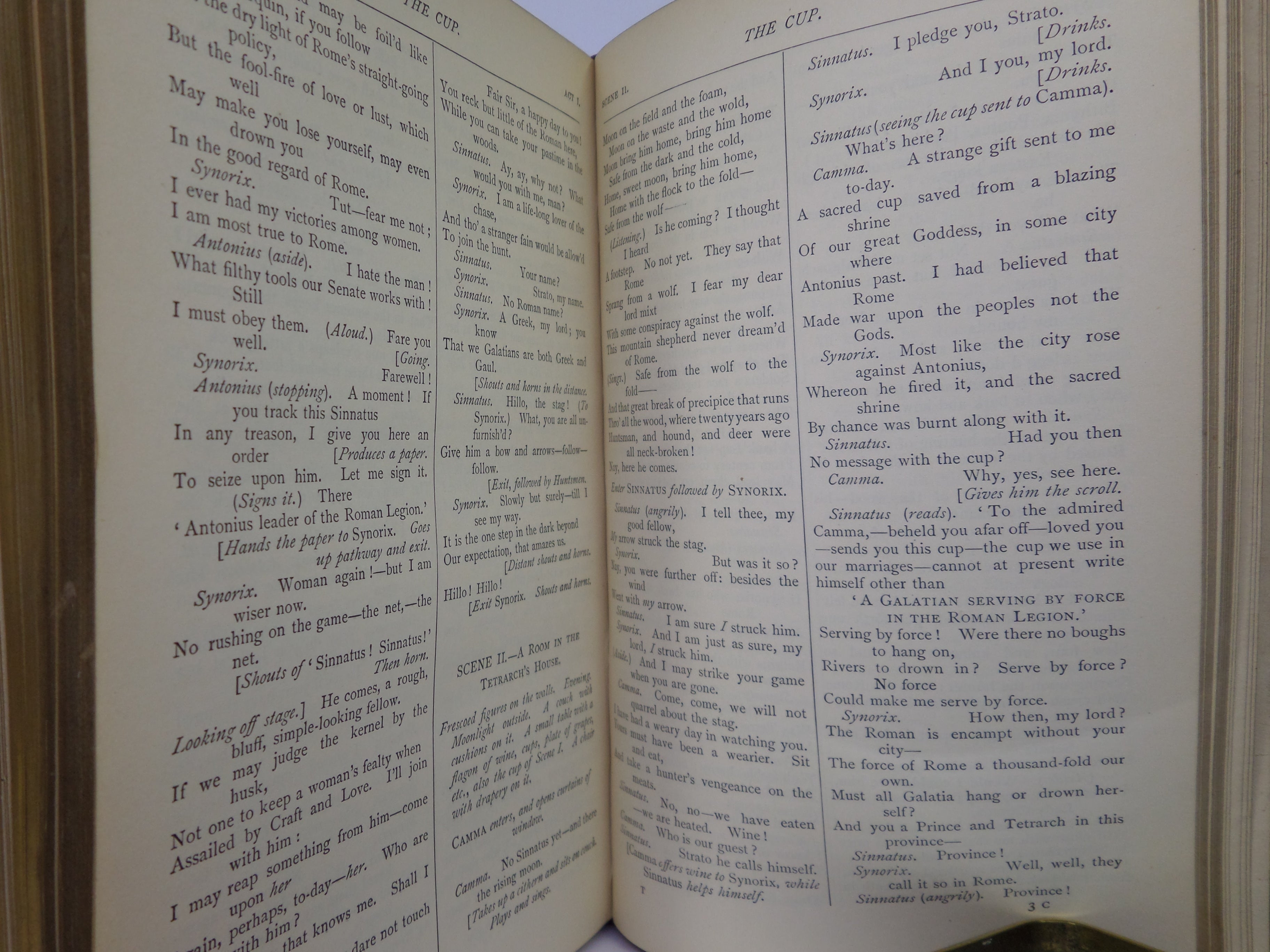 THE WORKS OF ALFRED LORD TENNYSON 1891 FINE LEATHER BINDING