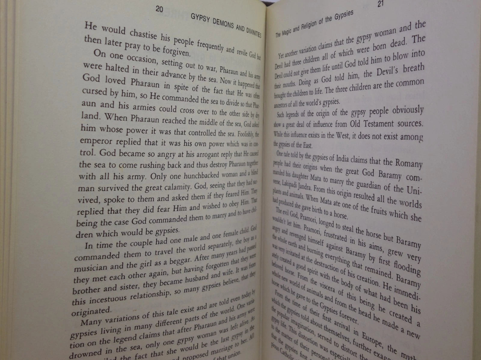 GYPSY DEMONS AND DIVINITIES: THE MAGICAL & SUPERNATURAL PRACTICES OF THE GYPSIES BY E.B. TRIGG 1975