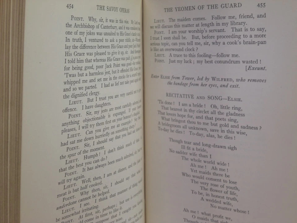 THE SAVOY OPERAS: BEING THE COMPLETE TEXT OF THE GILBERT & SULLIVAN OPERAS 1927 FINE BINDING