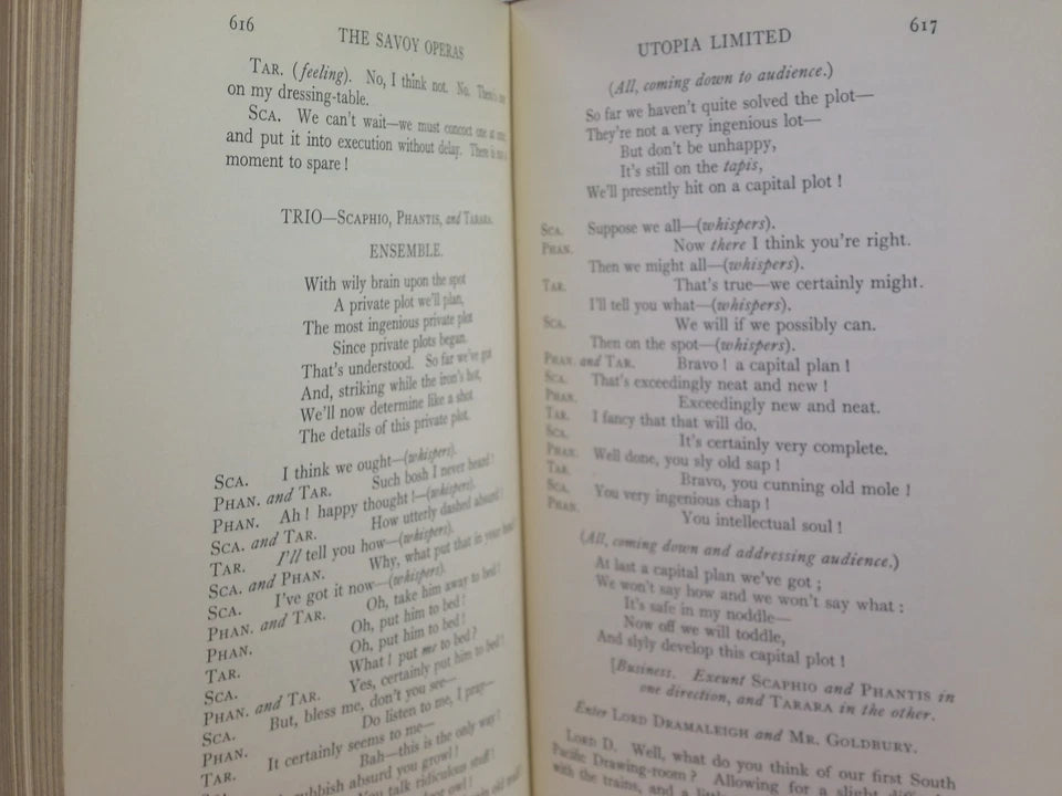 THE SAVOY OPERAS: BEING THE COMPLETE TEXT OF THE GILBERT & SULLIVAN OPERAS 1927 FINE BINDING