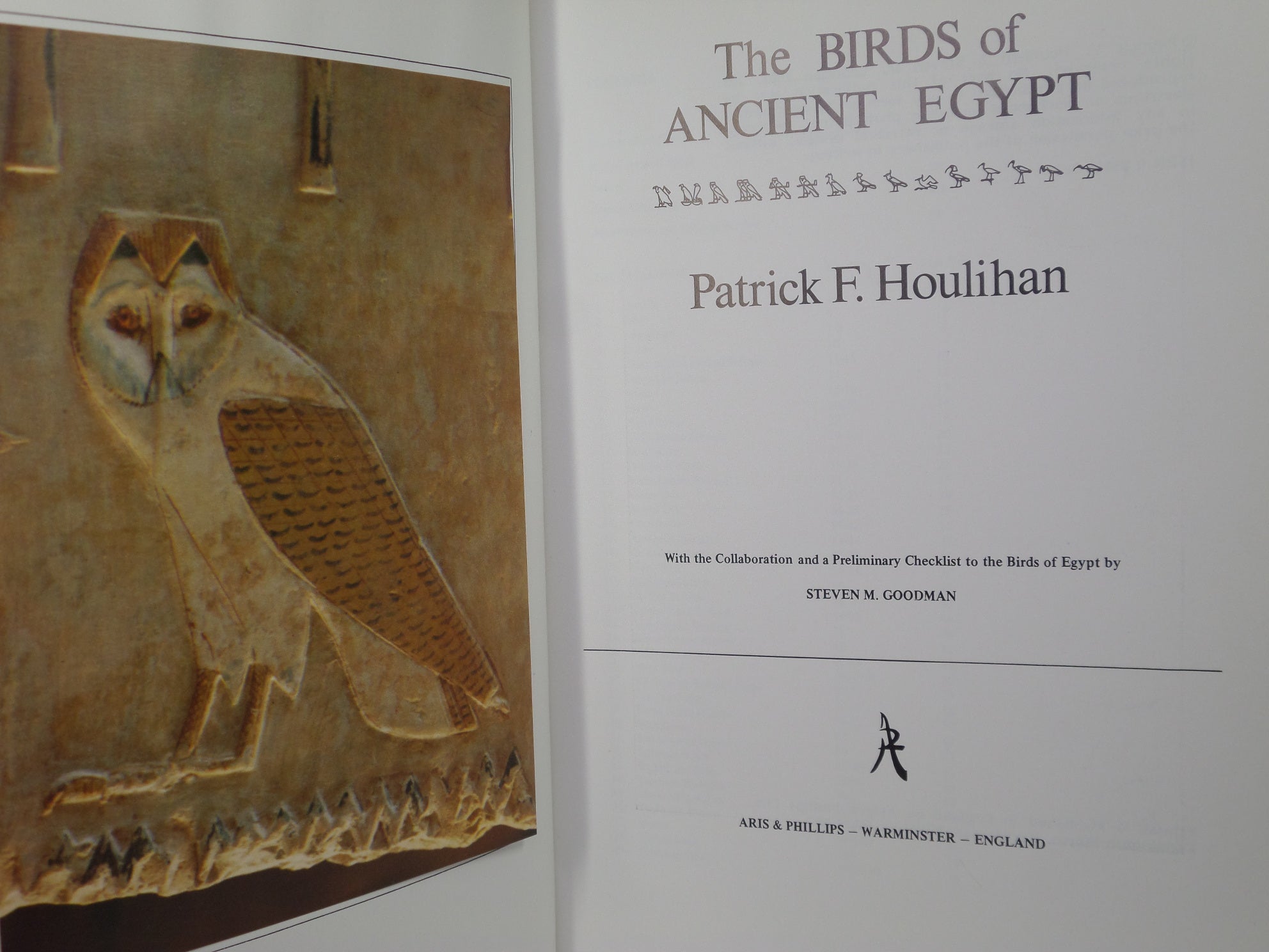 THE BIRDS OF ANCIENT EGYPT BY PATRICK F. HOULIHAN 1986 FIRST EDITION PAPERBACK