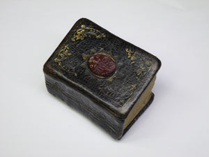 THE BIBLE IN MINIATURE 1780 LEATHER BINDING, ILLUSTRATED