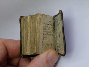 THE BIBLE IN MINIATURE 1780 LEATHER BINDING, ILLUSTRATED