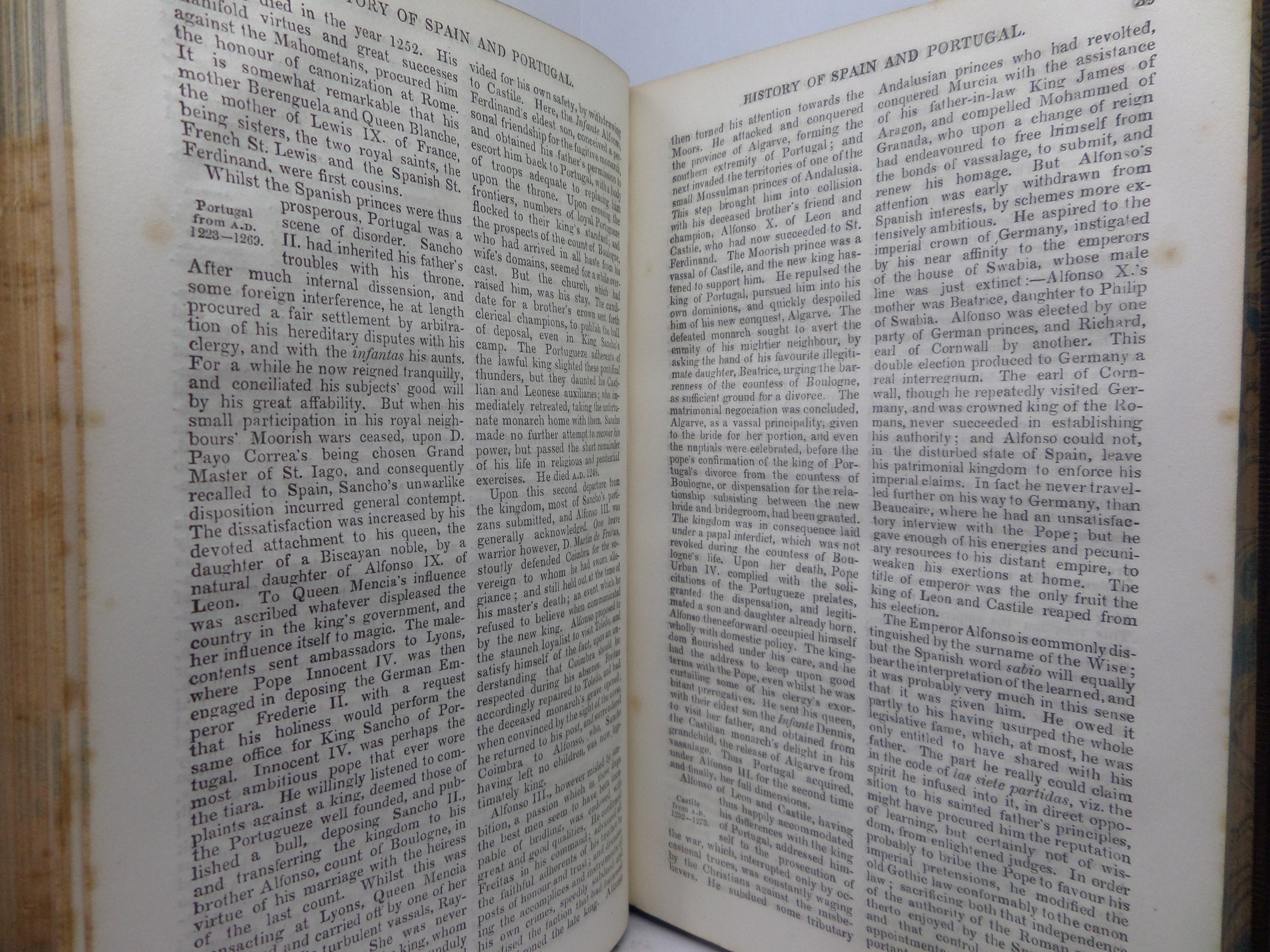 THE HISTORY OF SPAIN AND PORTUGAL FROM THE EARLIEST RECORDS TO THE PEACE OF 1814 EDITED BY M.M. BUCK 1832 FINE BINDING