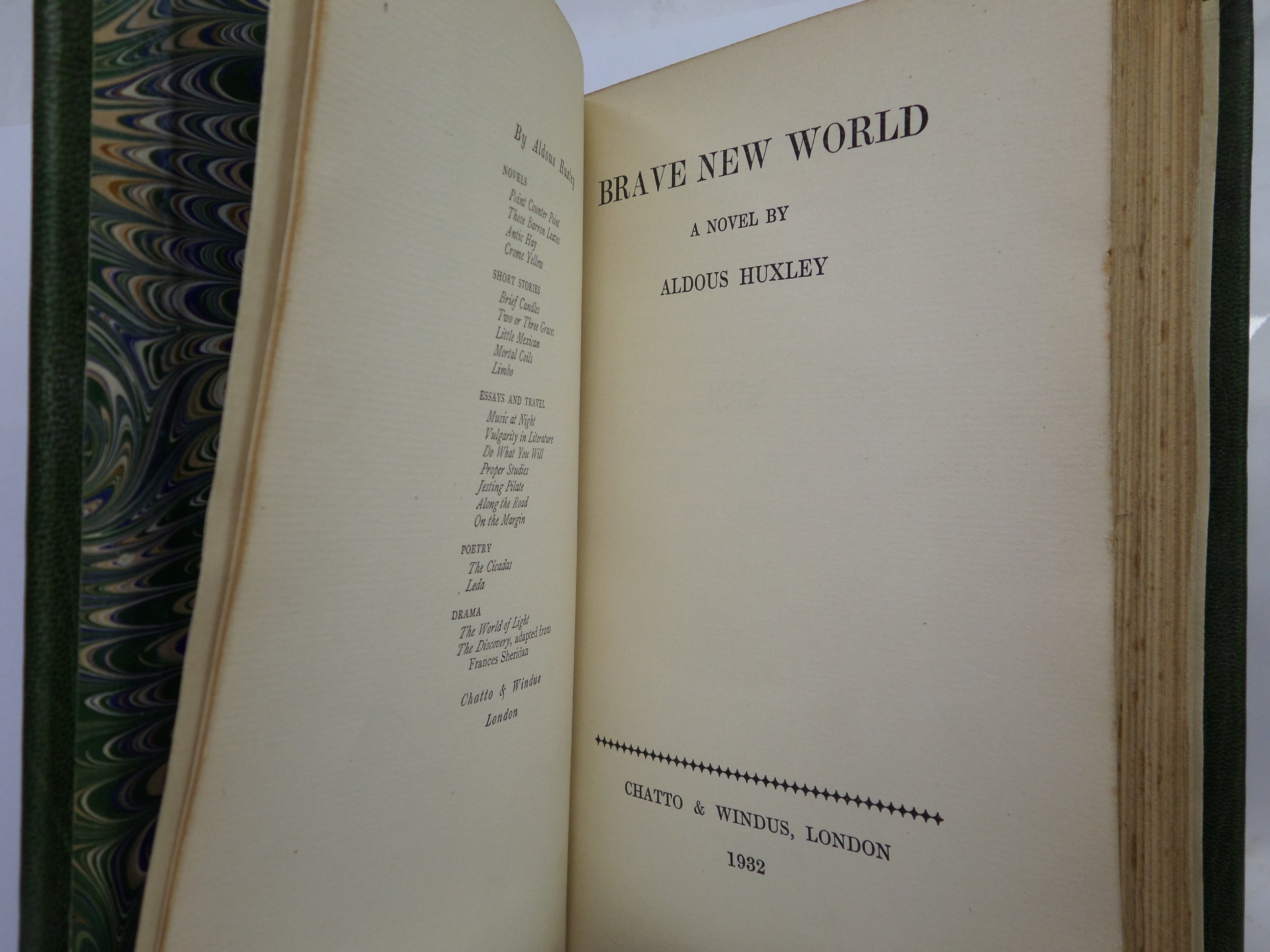 BRAVE NEW WORLD BY ALDOUS HUXLEY 1932 FIRST EDITION, FINE BINDING