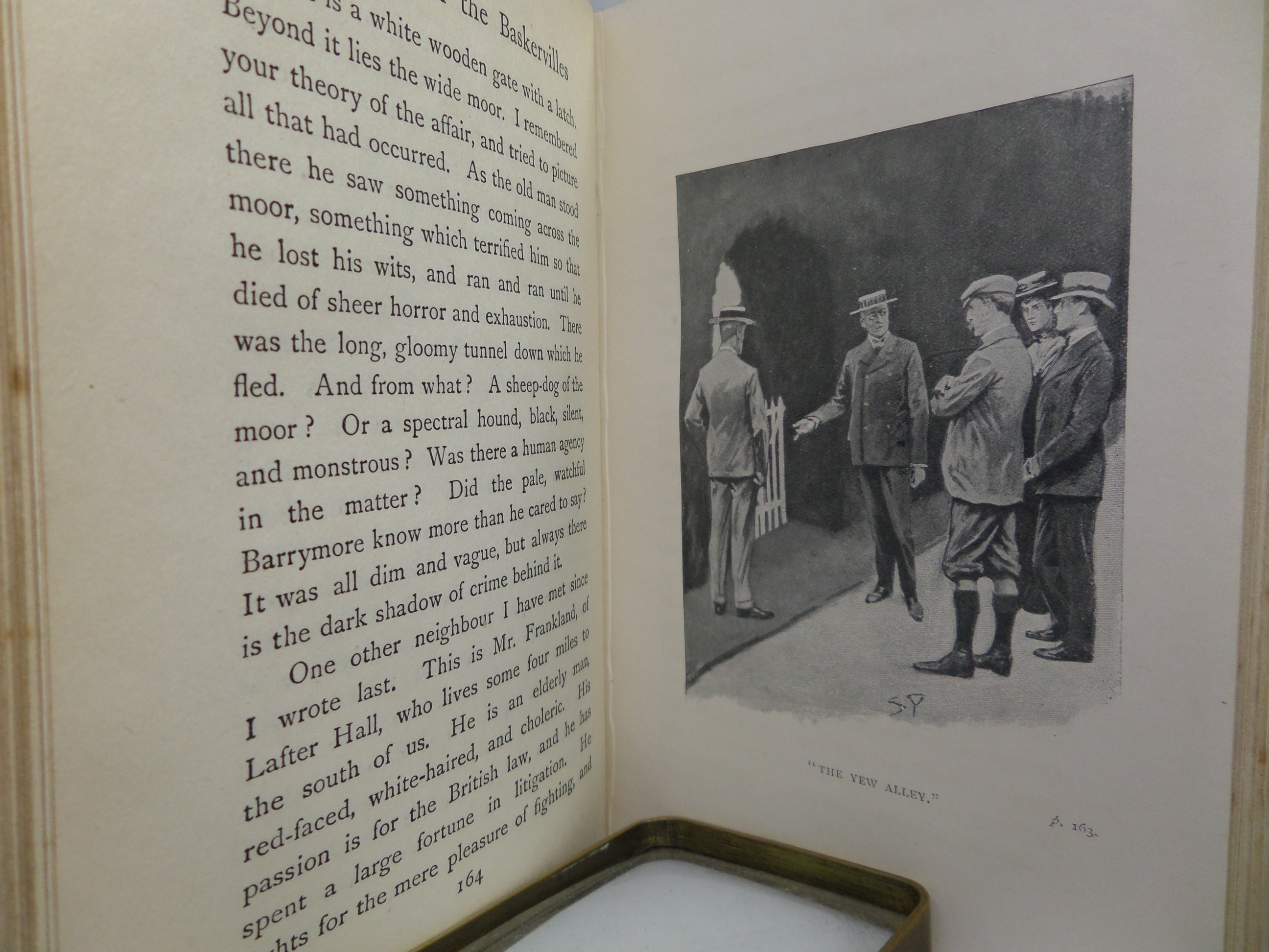 THE HOUND OF THE BASKERVILLES 1902 SHERLOCK HOLMES, ARTHUR CONAN DOYLE, FIRST EDITION