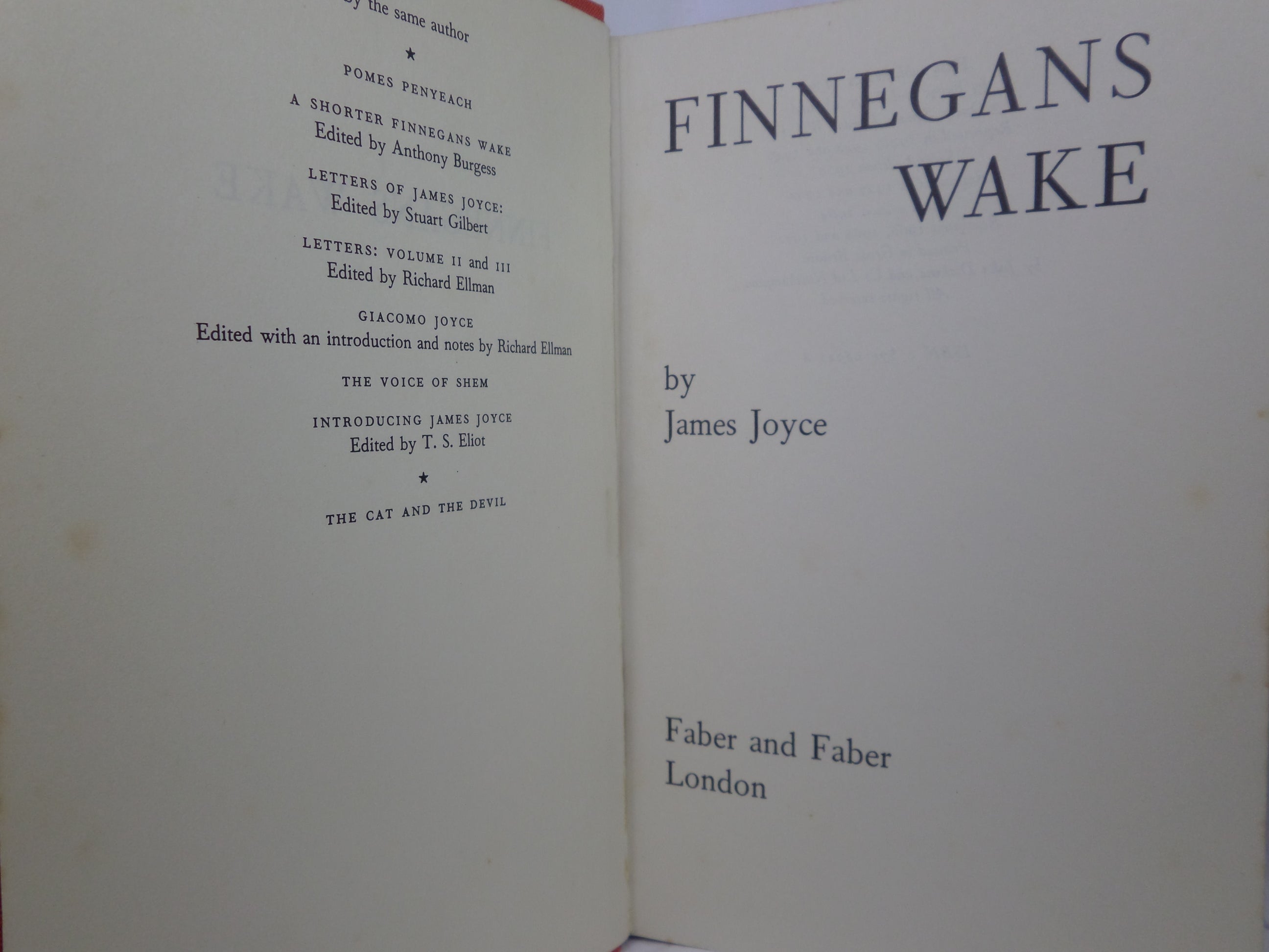 FINNEGANS WAKE BY JAMES JOYCE 1971 HARDCOVER WITH DUST JACKET