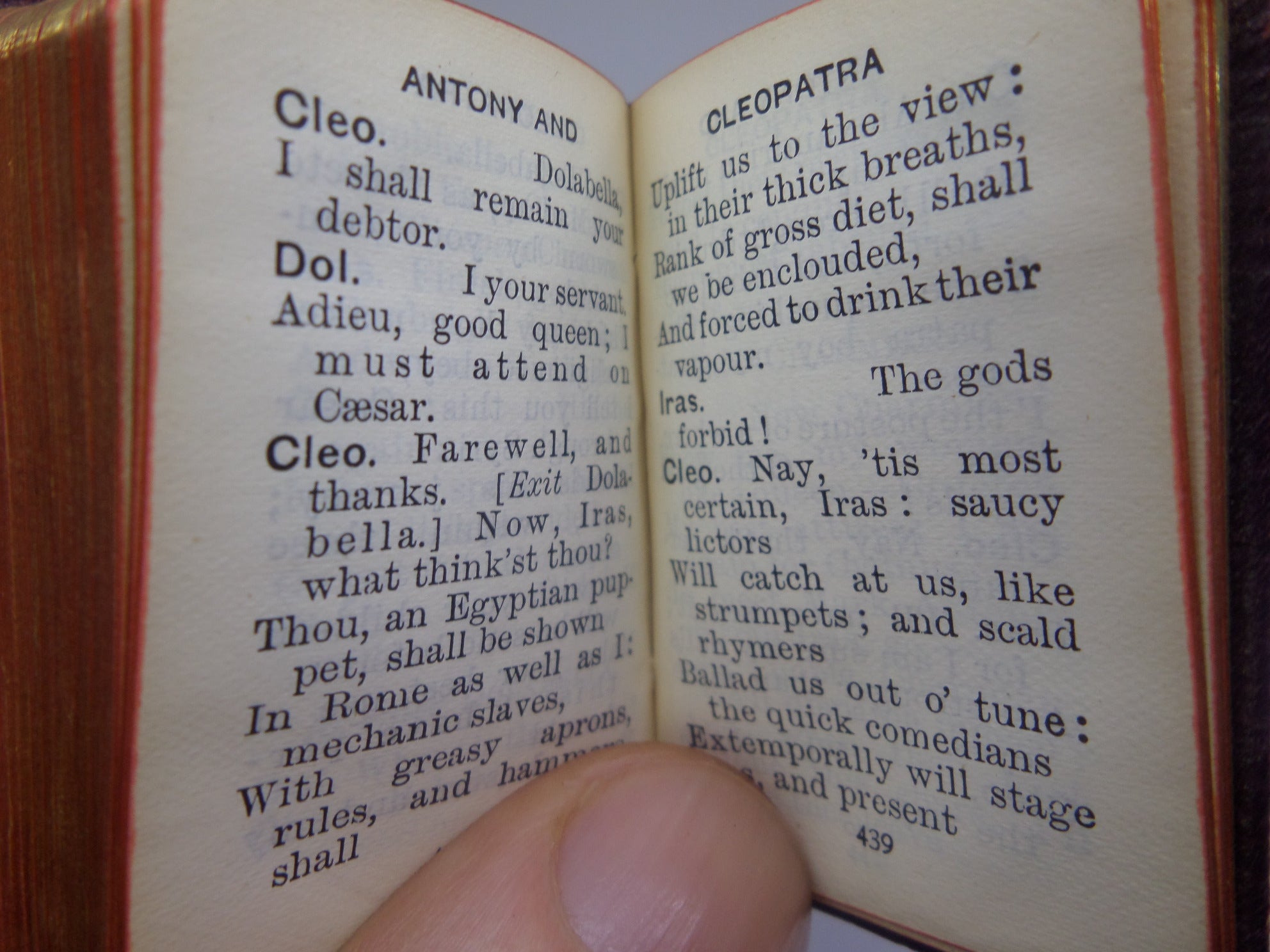 ANTONY AND CLEOPATRA BY WILLIAM SHAKESPEARE, MINIATURE EDITION, LEATHER BINDING