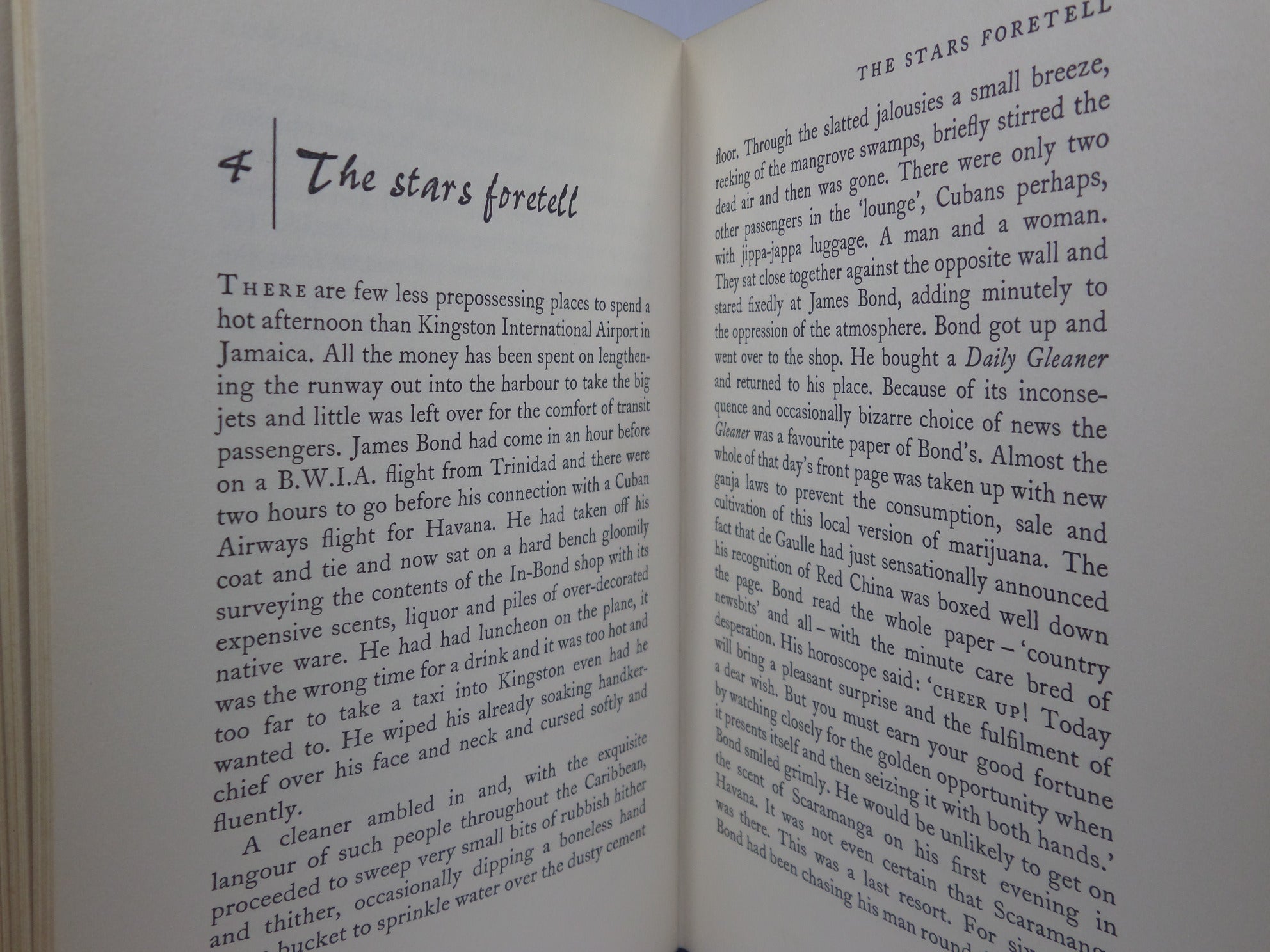 THE MAN WITH THE GOLDEN GUN BY IAN FLEMING 1965 SECOND IMPRESSION