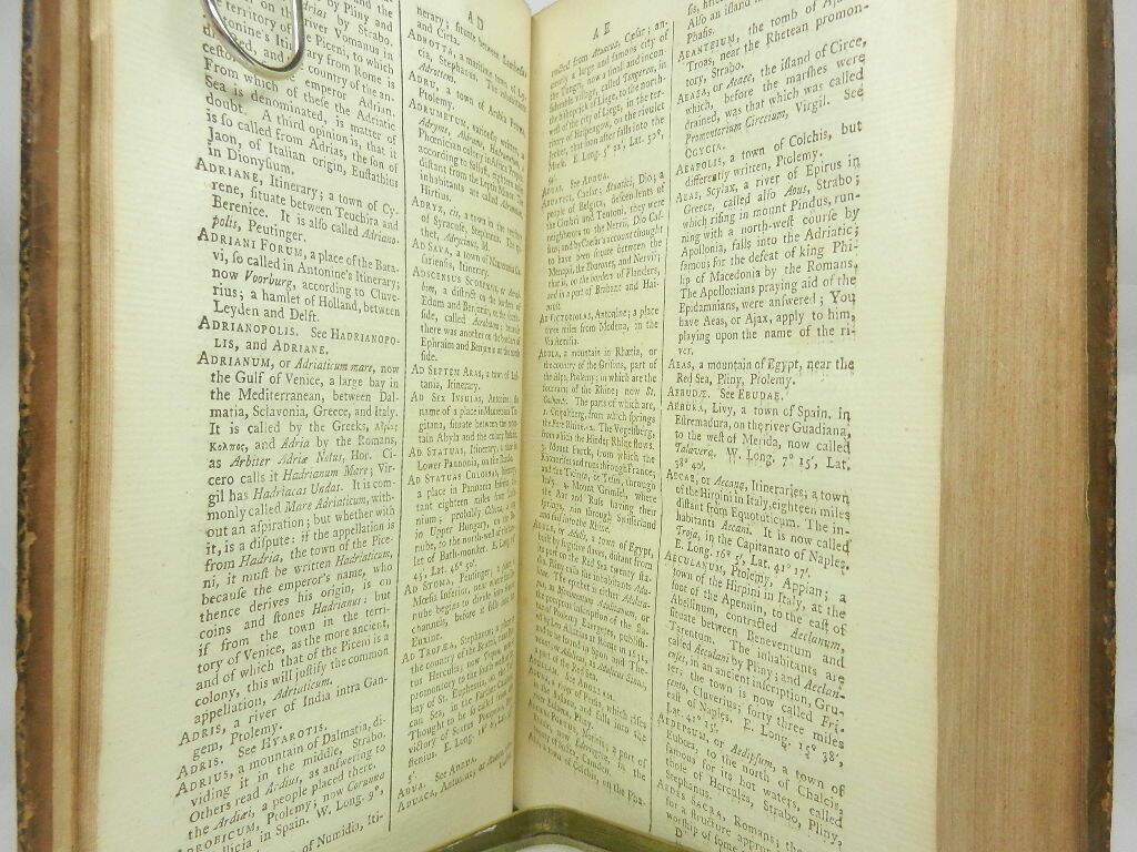 A DICTIONARY OF ANCIENT GEOGRAPHY BY ALEXANDER MACBEAN 1773 FIRST EDITION